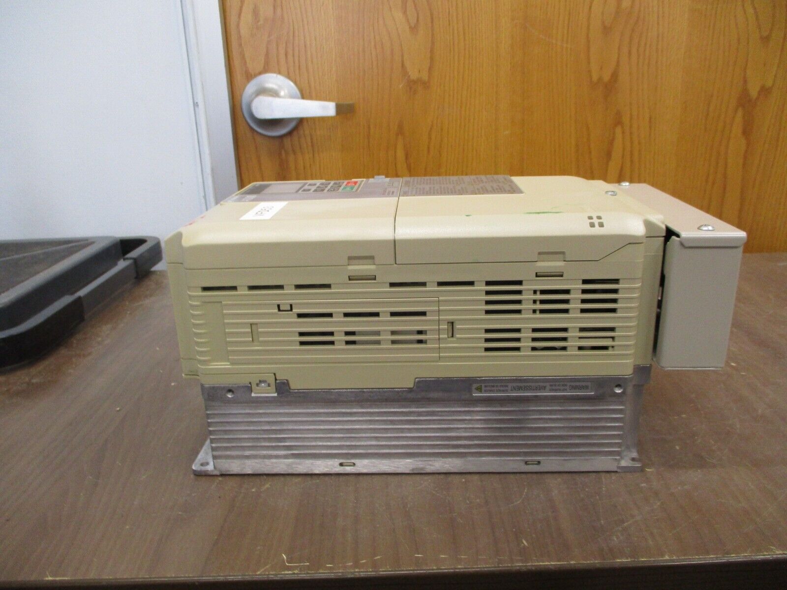Yaskawa A1000 AC Drive CIMR-AU4A0031FAA Rev. D 20HP 3Ph w/ Keypad Used