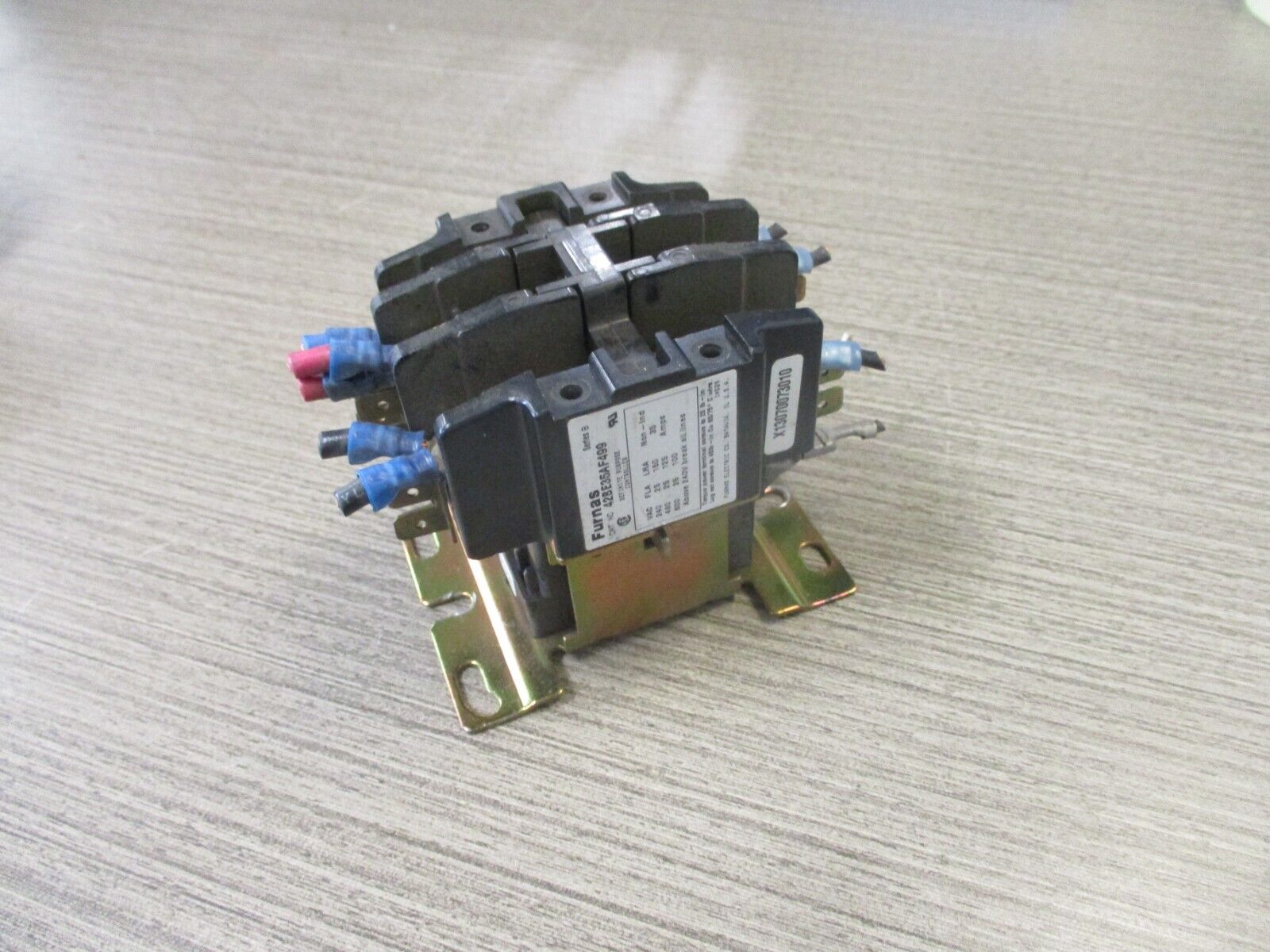 Furnas Definite Purpose Contactor 42BE35AF499 Ser. B 120V Coil 25A 600V Used