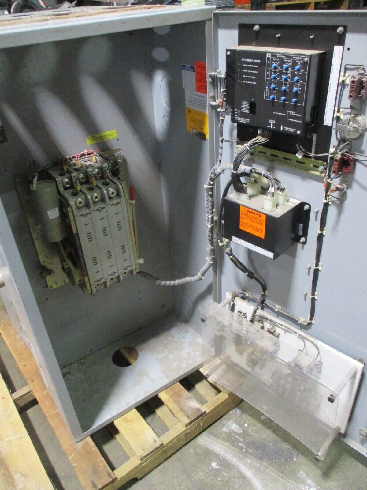 GE Zenith MX100 Automatic Transfer Switch ZTG2K40EC-5 400A 480V 3Ph 60Hz Used