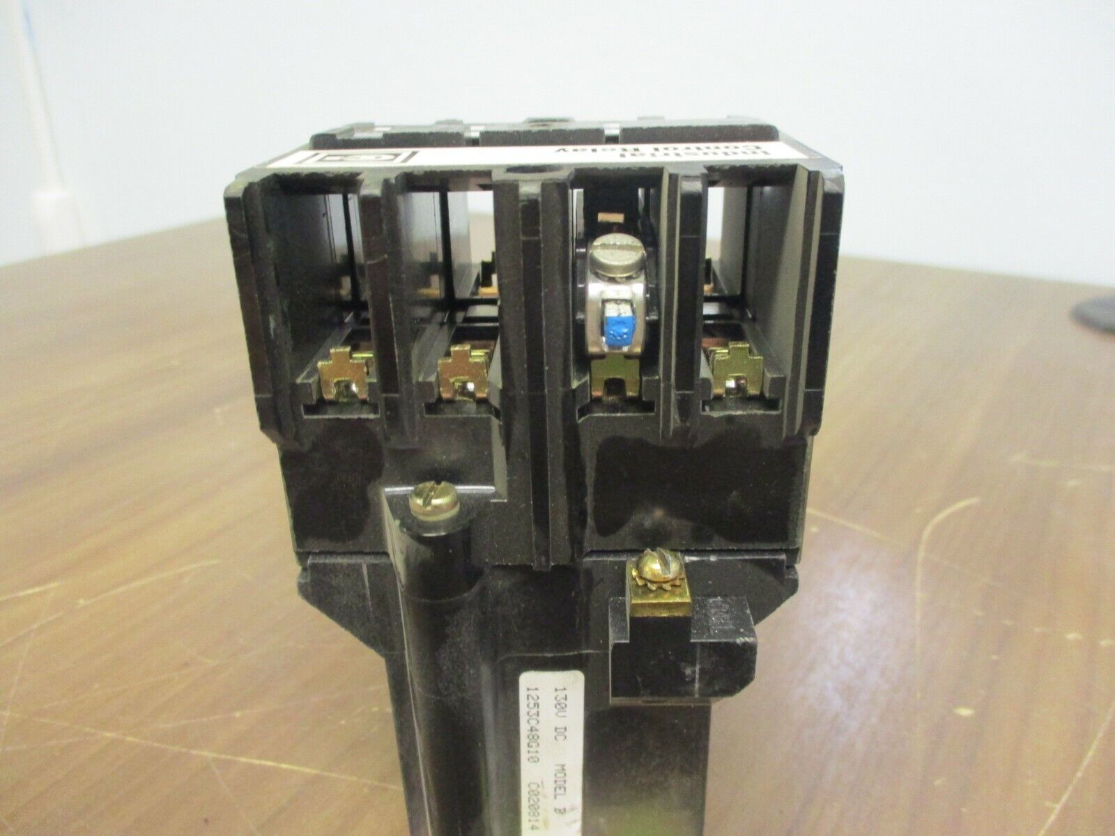 Cutler-Hammer Control Relay ARD4UR 130VDC Coil 600V Relay Used