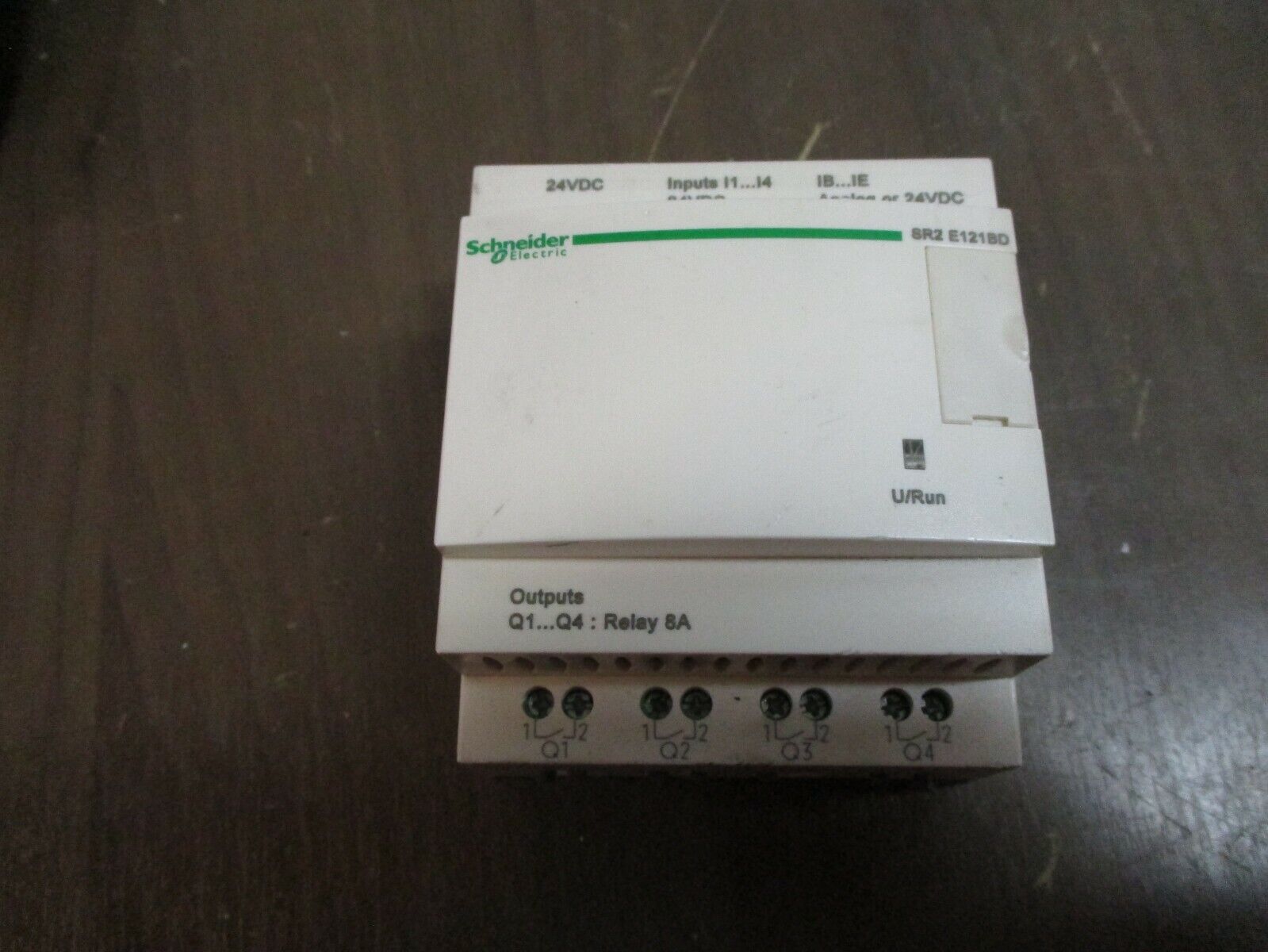 Schneider Electric Compact Smart Relay SR2 E121BD 24VDC Used