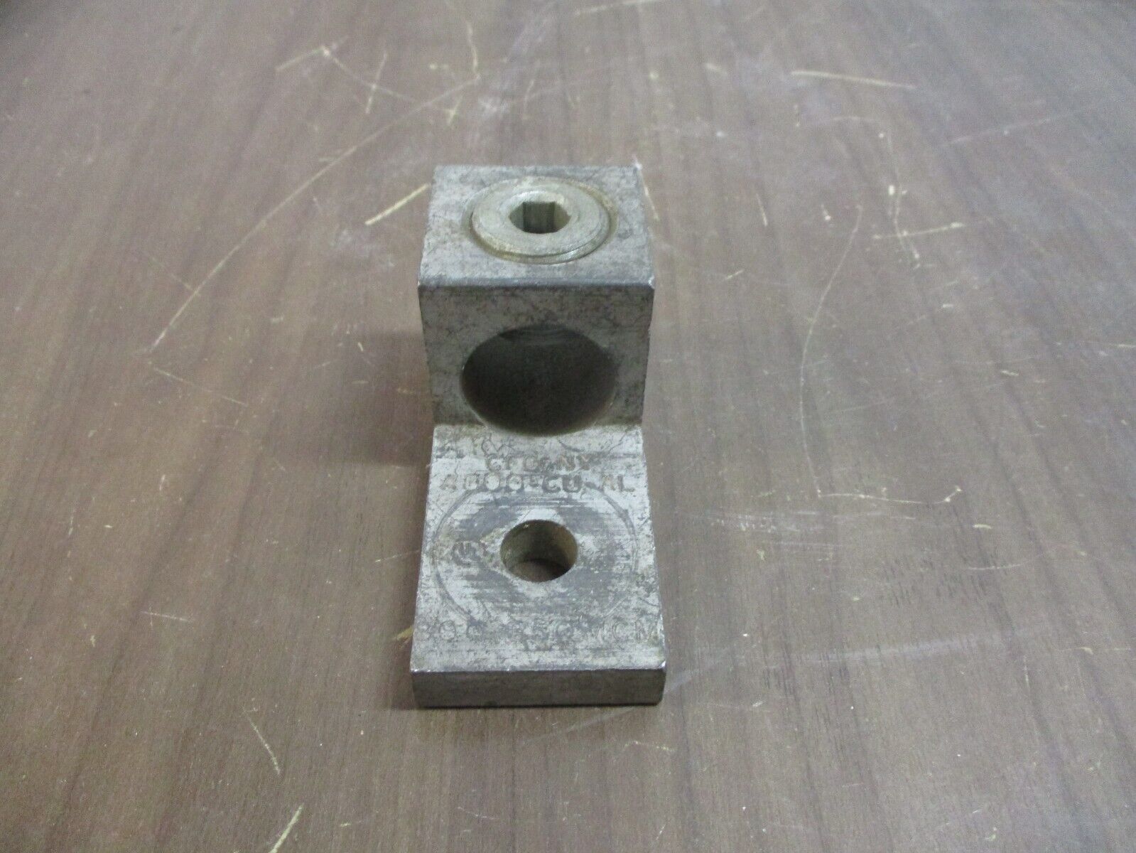 CFC Mechanical Lug A800-CU-AL 800-850MCM Used