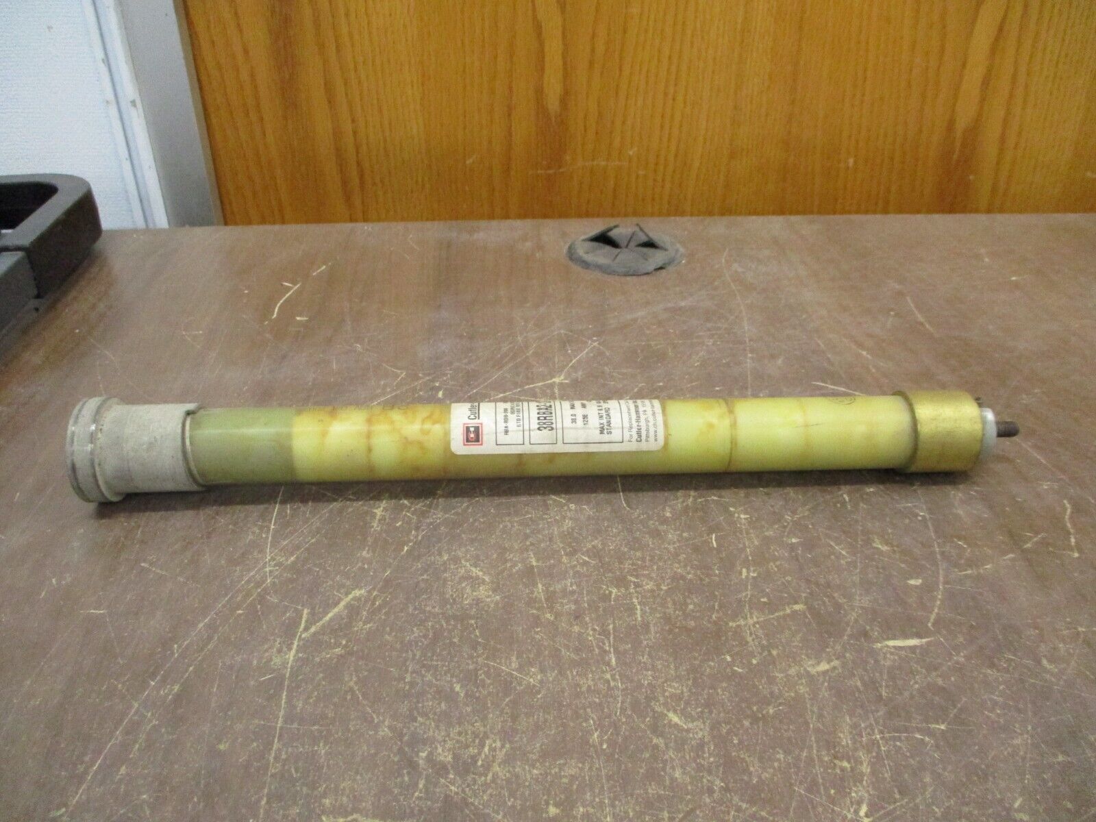 Cutler-Hammer Fuse Refill 38RBA2-125E 38.0kV 125E Used