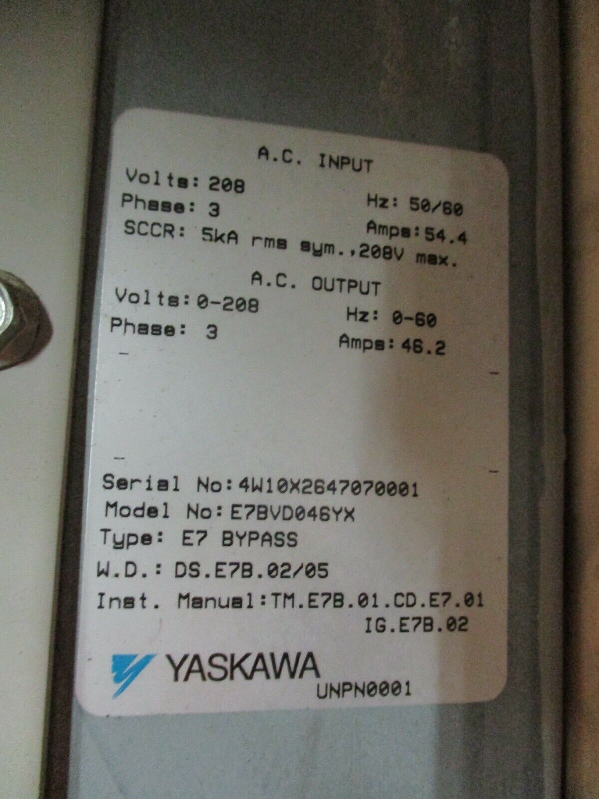 Yaskawa E7 AC Drive w/ Bypass E7BVD046YX 15HP 208V 3Ph Used