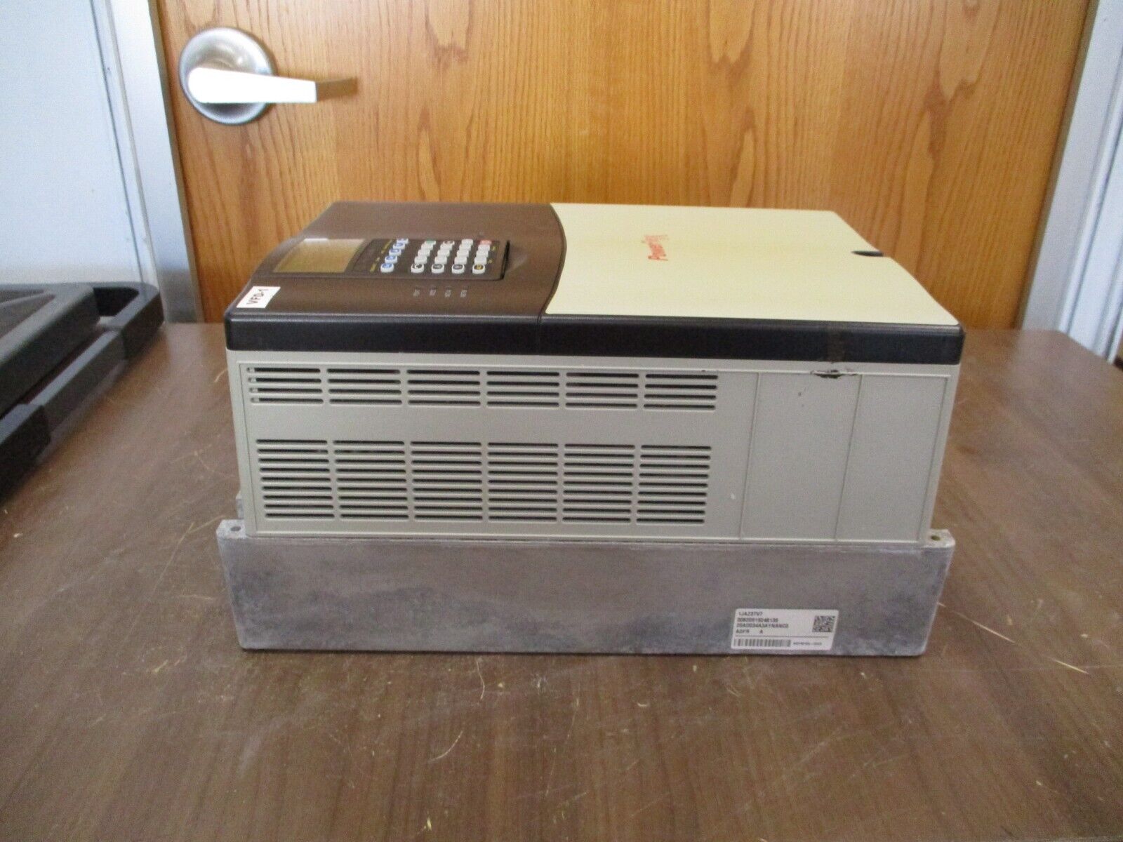 Allen-Bradley PowerFlex 70 AC Drive 20AD034A3AYNANC0 25HP 3Ph w/ Keypad Used