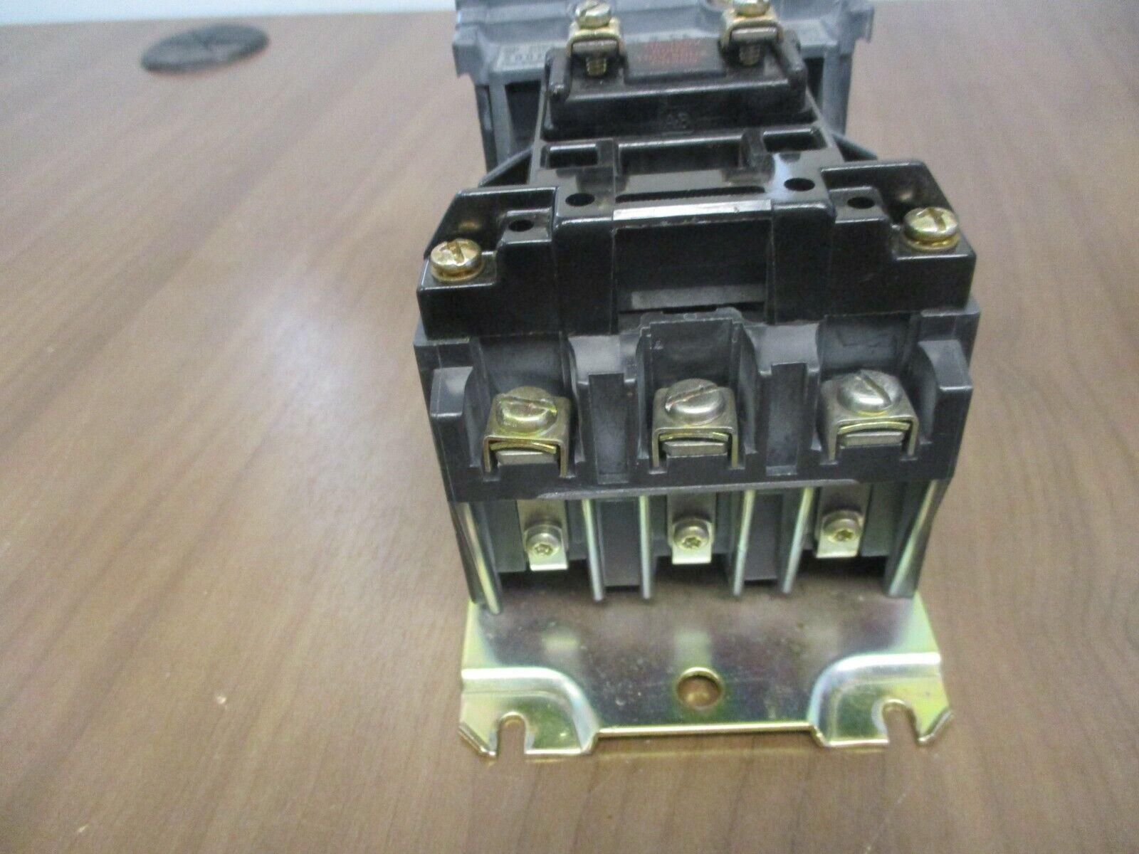 Allen-Bradley Size 0 Contactor 500F-AOD93 Ser. B 115-120V Coil 18A 600V Used