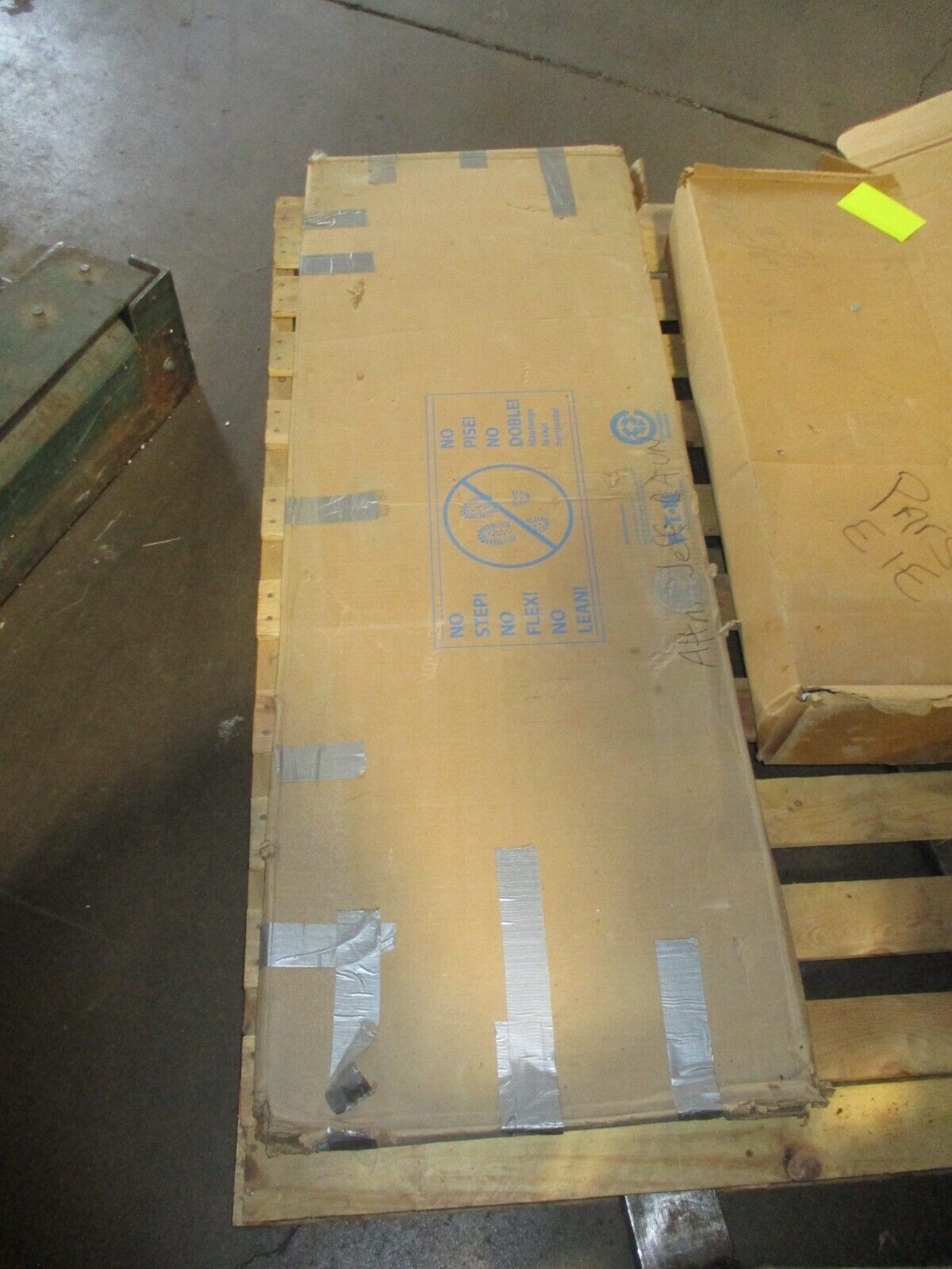 Eaton Panelboard Interior w/ Cover PRL1A / 2060 400A 208Y/120V 3Ph 4W 42-Space