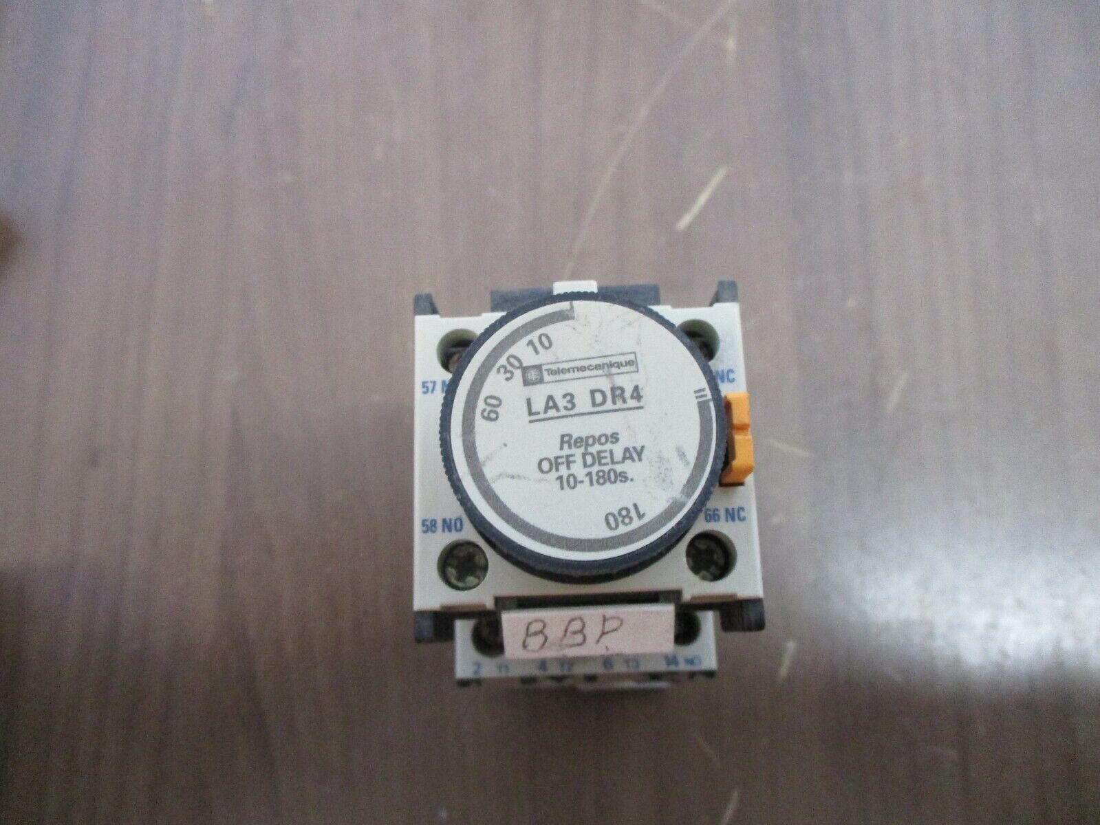 Telemecanique Time Delay Relay LA3 DR4 Off Delay: 10-180s 120V Coil 10A 600V