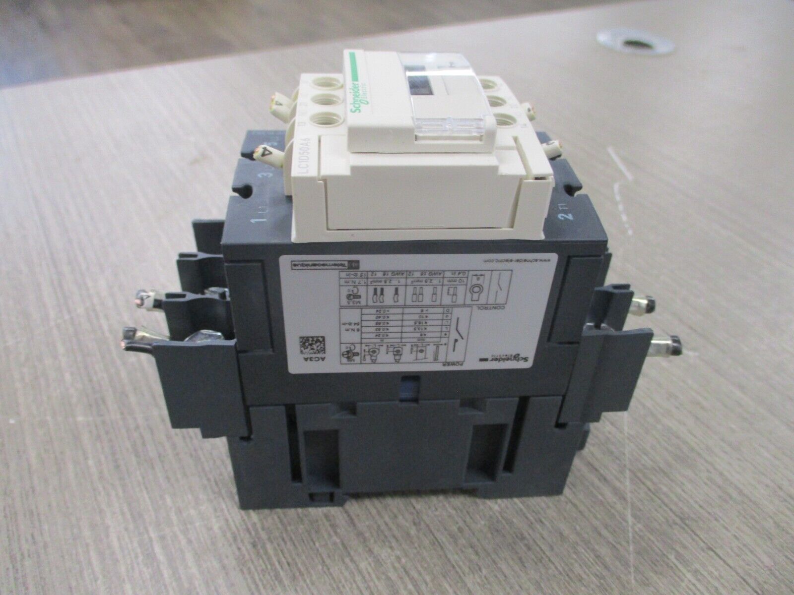 Schneider Electric Contactor LC1D50A6 120V Coil 70A 600V Used