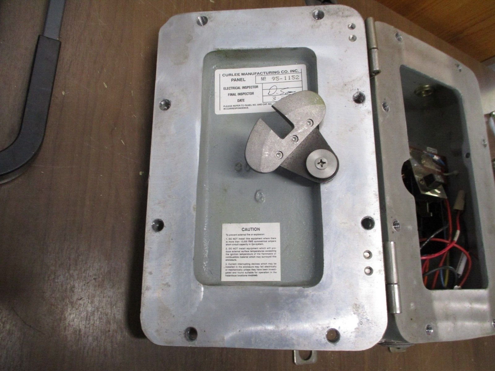 Appleton Explosion Proof Disconnect Switch EDS-3036 30A 600V 3P Used