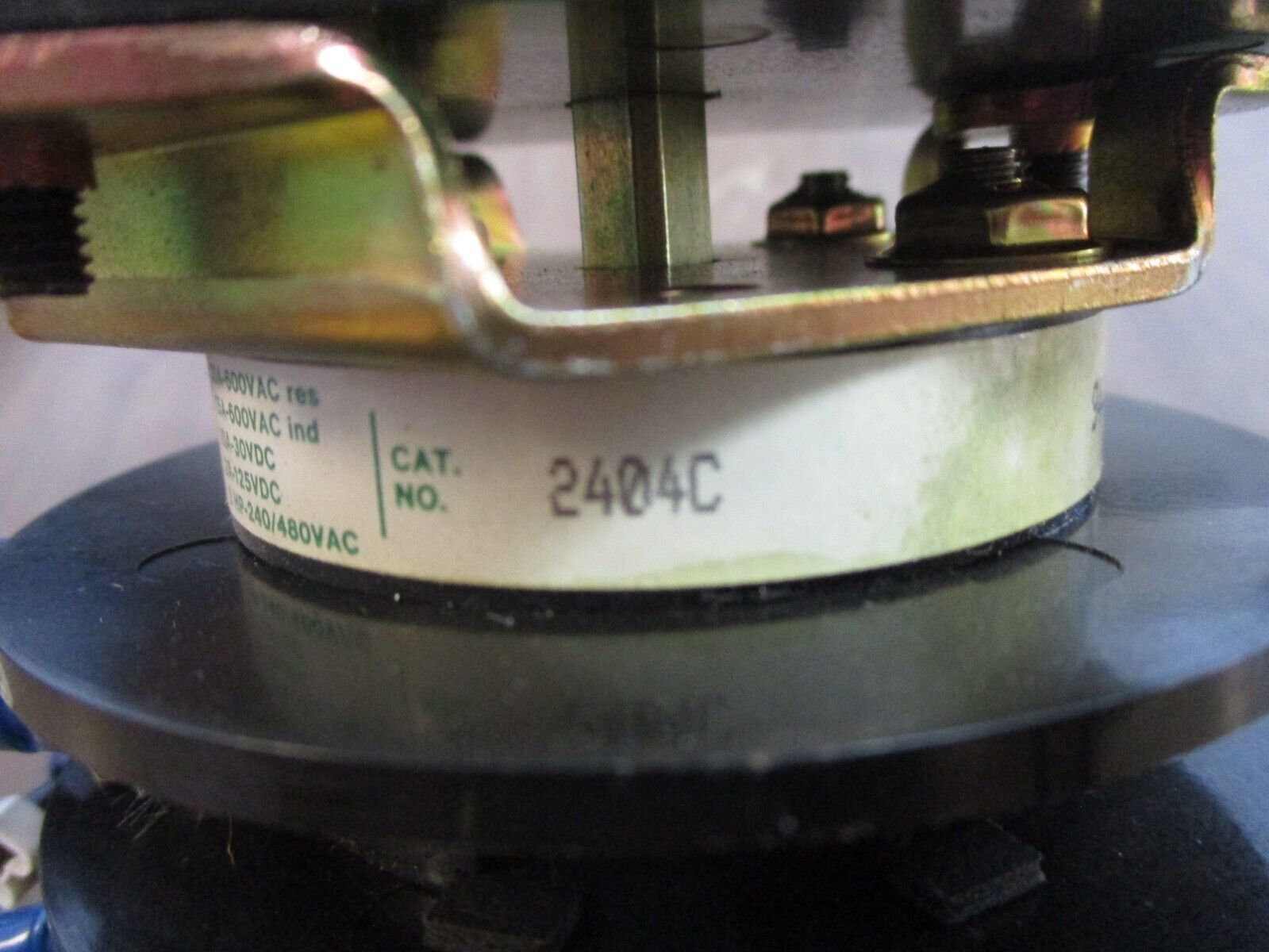 Electroswitch Series 24 Voltmeter Rotary Switch 2404C Used