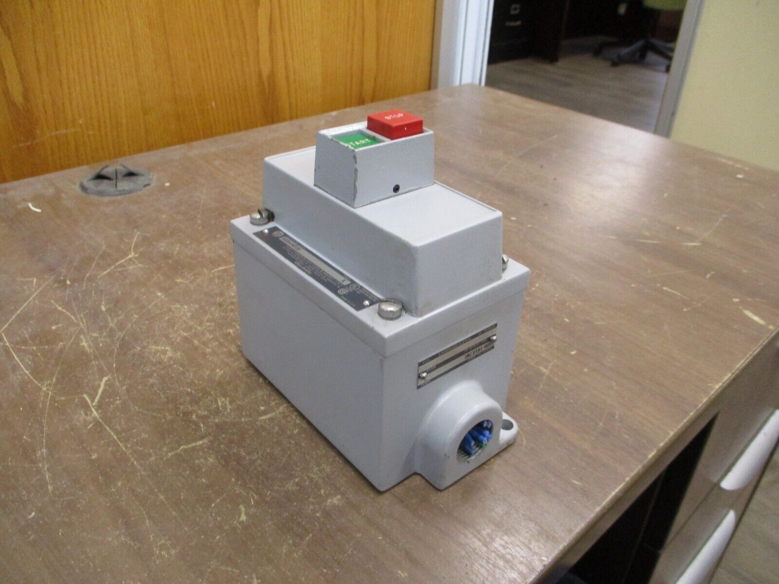 Allen-Bradley Start-Stop Push Button Station 800H-NP30 Ser. X Nema 7 & 9 Used