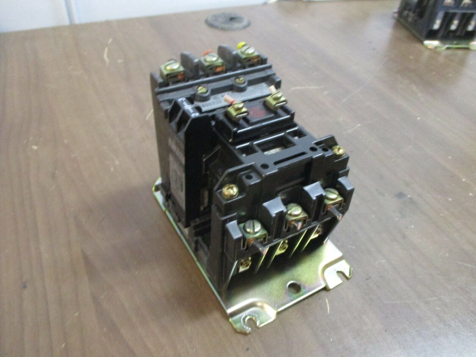 Allen-Bradley Size 1 Contactor 500F-BOD930 Ser. B 115-120V Coil 27A 600V Used