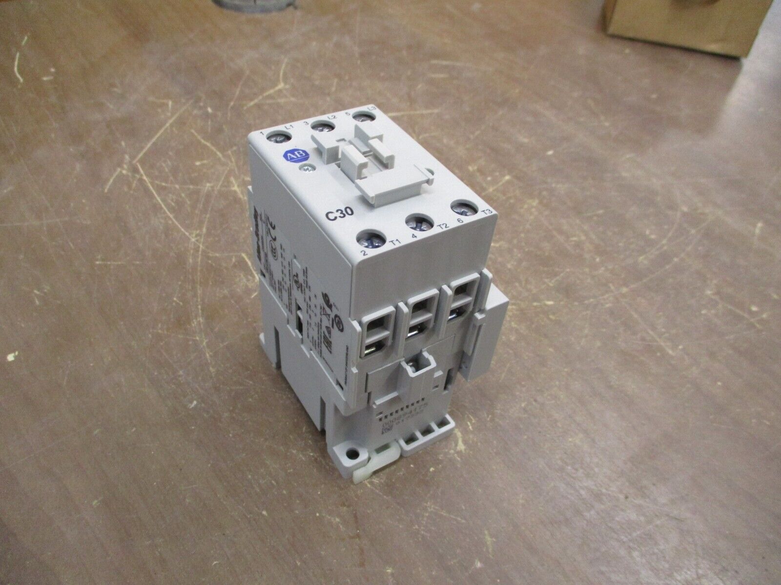 Allen-Bradley Contactor 100-C30D10 Ser. C 120V Coil New Surplus
