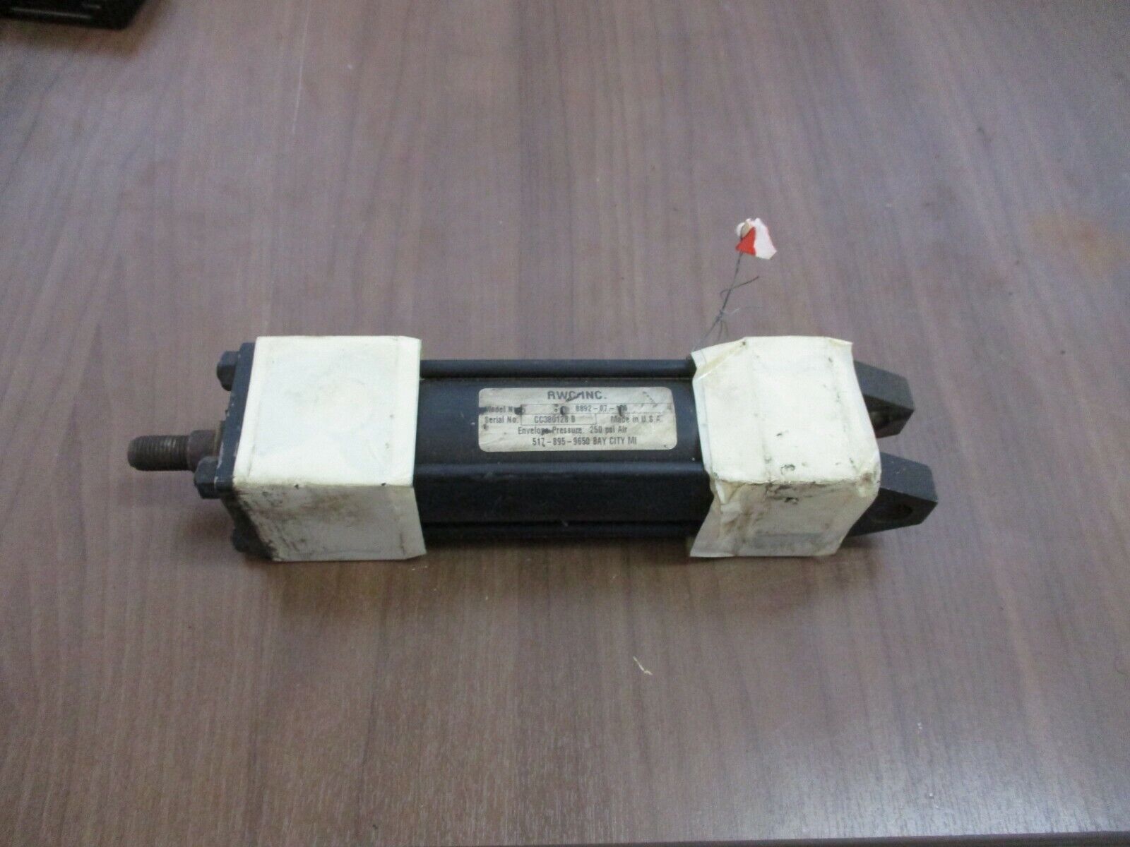 RWC Air Cylinder 8892-07-106 250 PSI Used