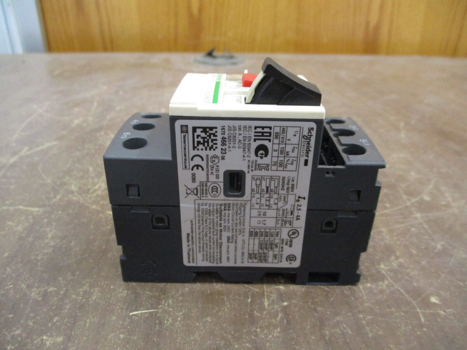 Schneider Electric Manual Starter GV2ME08 Trip: 2.5-4A Used