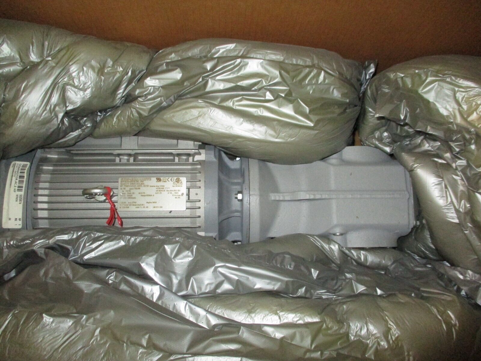 SEW-EURODRIVE Gearmotor KA47/T DRN100LM4 3HP 1800RPM 230/460V 8.40/4.20A 60Hz