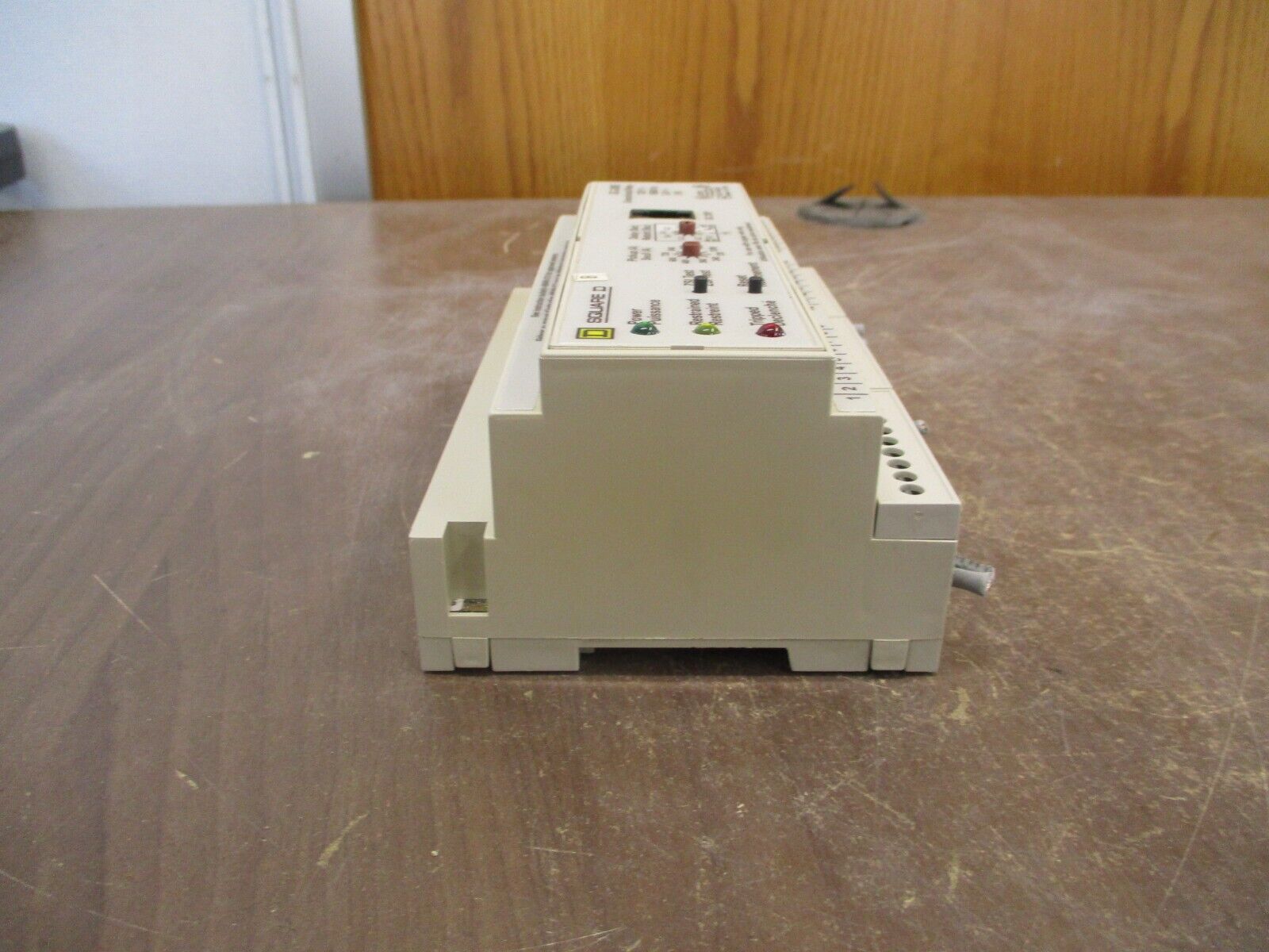 Square D Ground-Fault Relay GC-200E 120VAC 24VDC Used