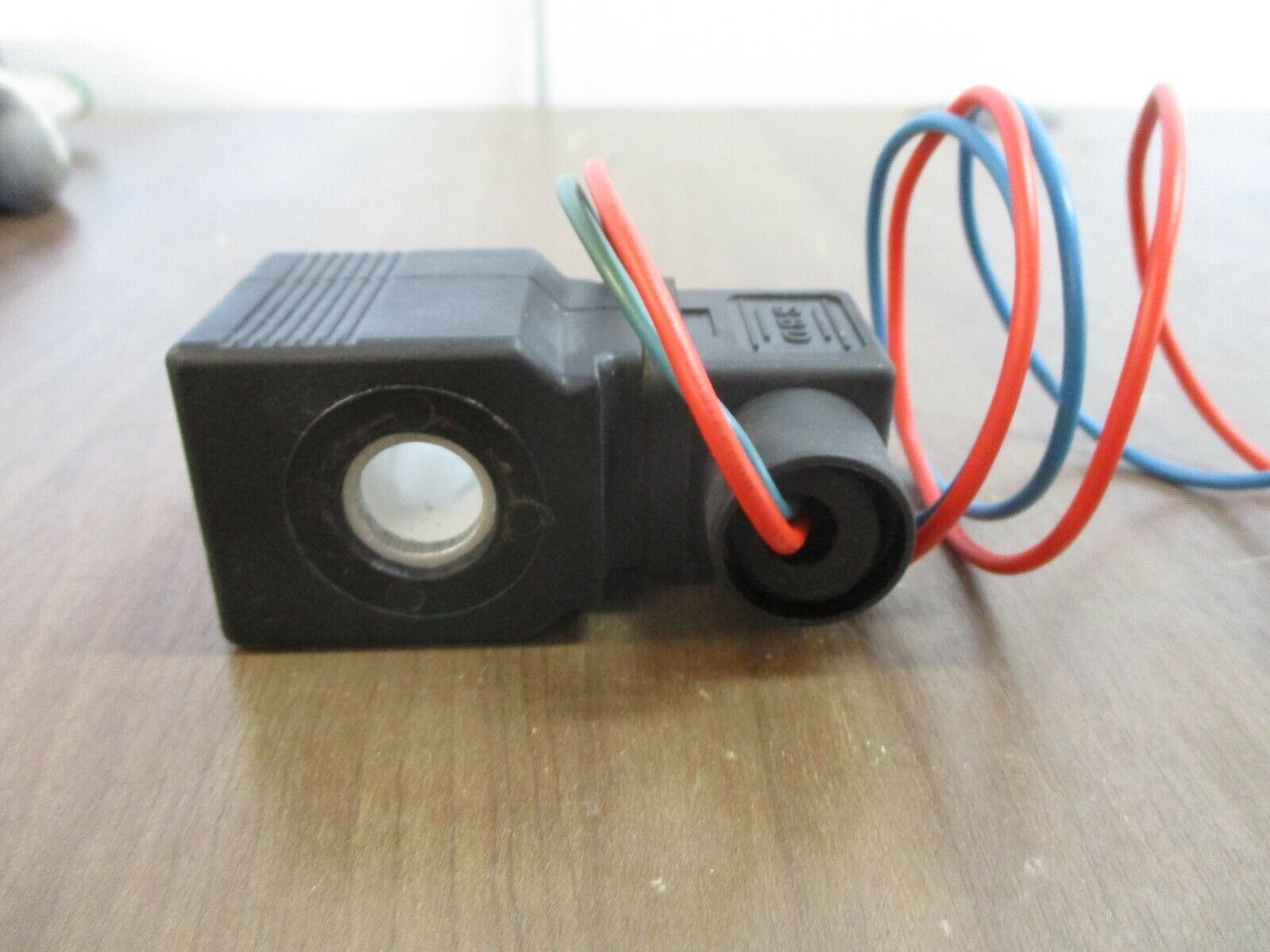 VMI Solenoid Valve V10-C3C 24VDC 10W 0-16 bar Used