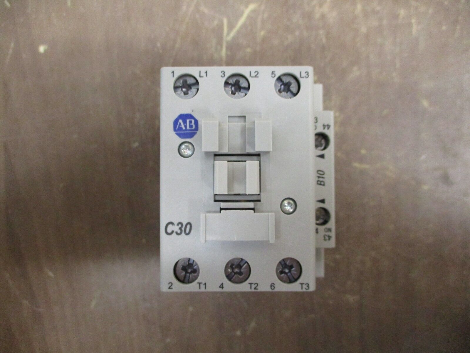 Allen-Bradley Contactor 100-C30D10 Ser. C 120V Coil New Surplus