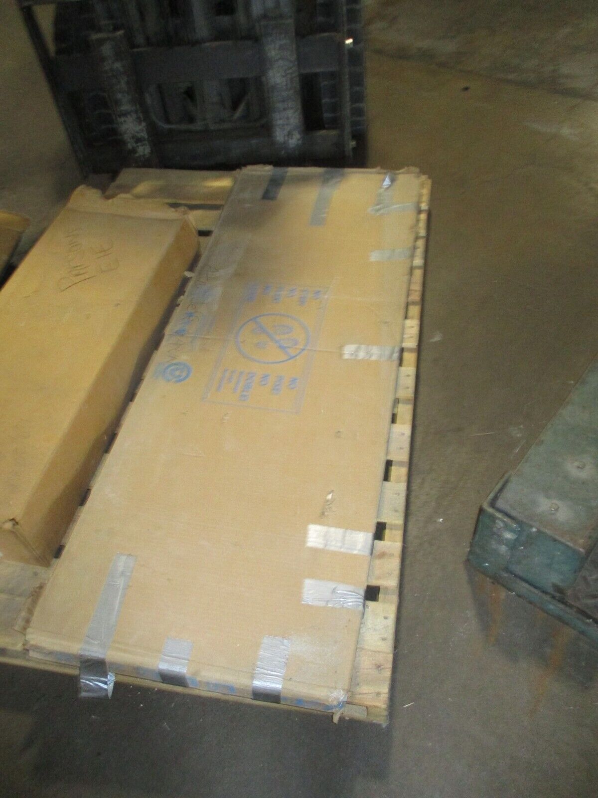 Eaton Panelboard Interior w/ Cover PRL1A / 2060 400A 208Y/120V 3Ph 4W 42-Space