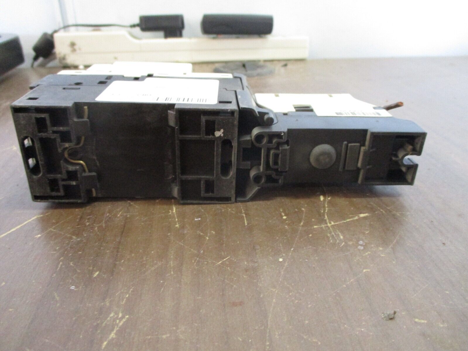 Eaton / Siemens Starter E111A06X3N / 3RV1021-0JA10 24VDC Coil Trip: 0.7-1A Used