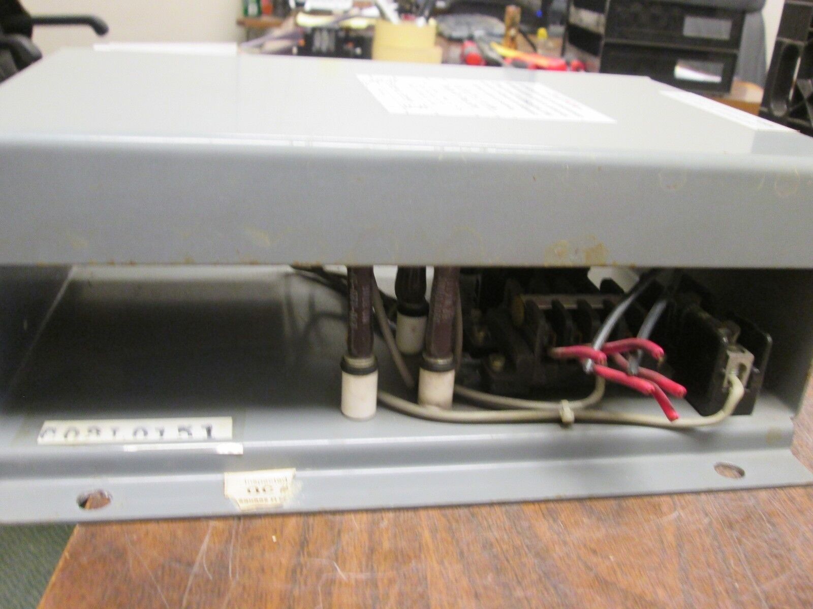 Square D Capacitor Trip Power Supply 9810 CT-200 Input 240/480 VAC Used