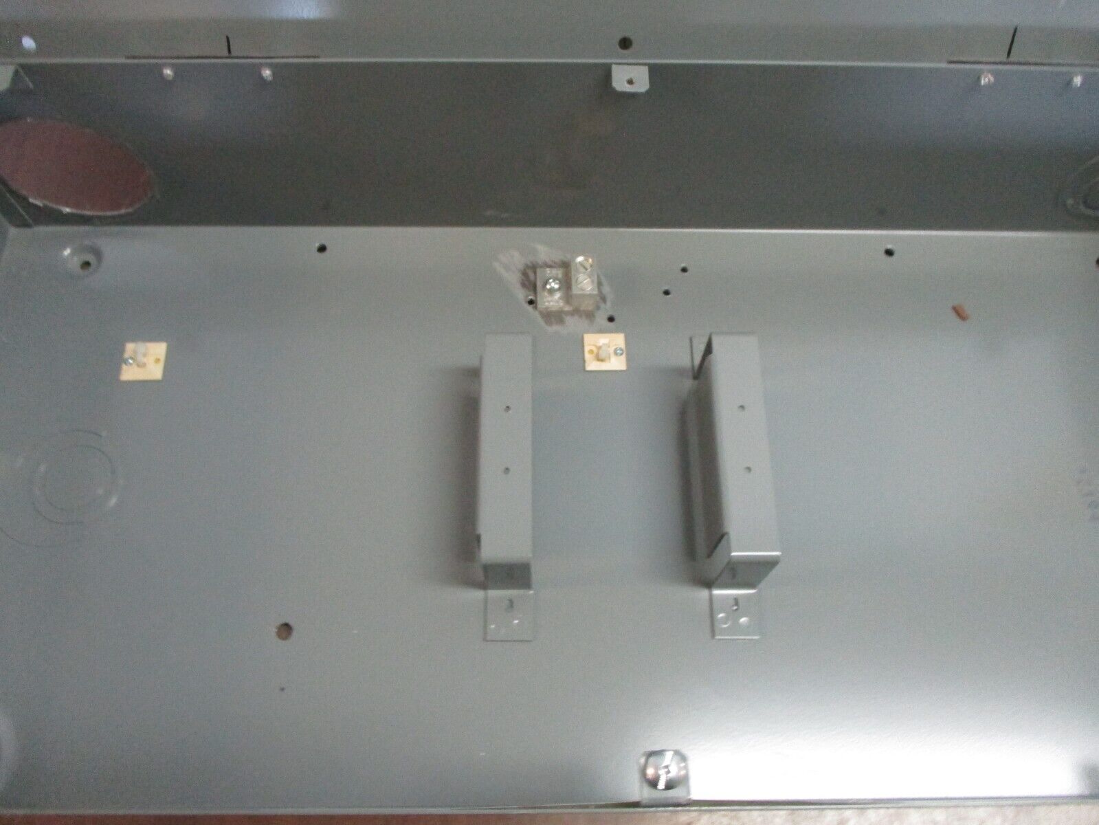 Square D Circuit Breaker Enclosure J250S 250A Type 1 Enclosure Used