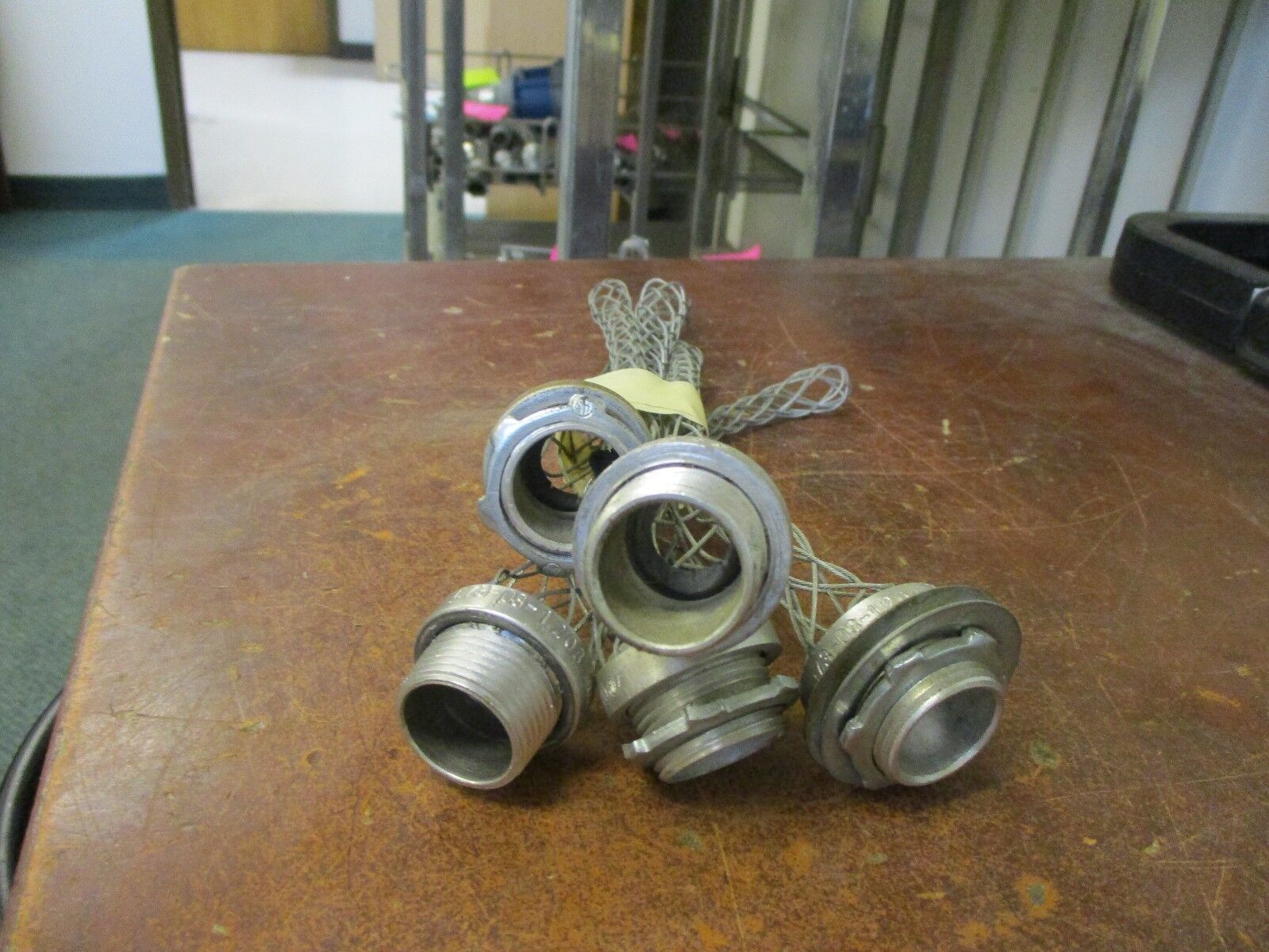 Hubbell Kellems Grip 073-03-1203 Lot of 5 size .54-.73 Used