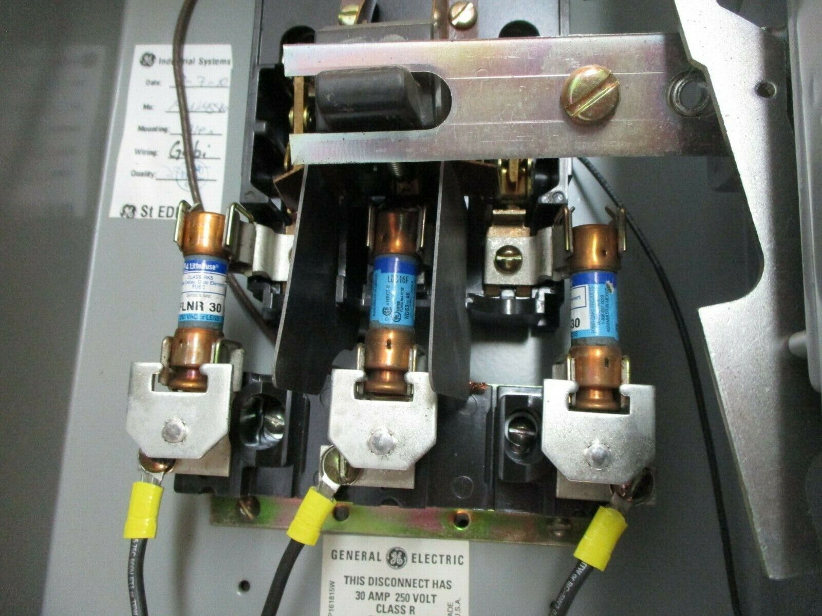 GE Fusible Size 1 Combination CR308CT**RA1AALAA# 200-208V Coil 27A 600V Used