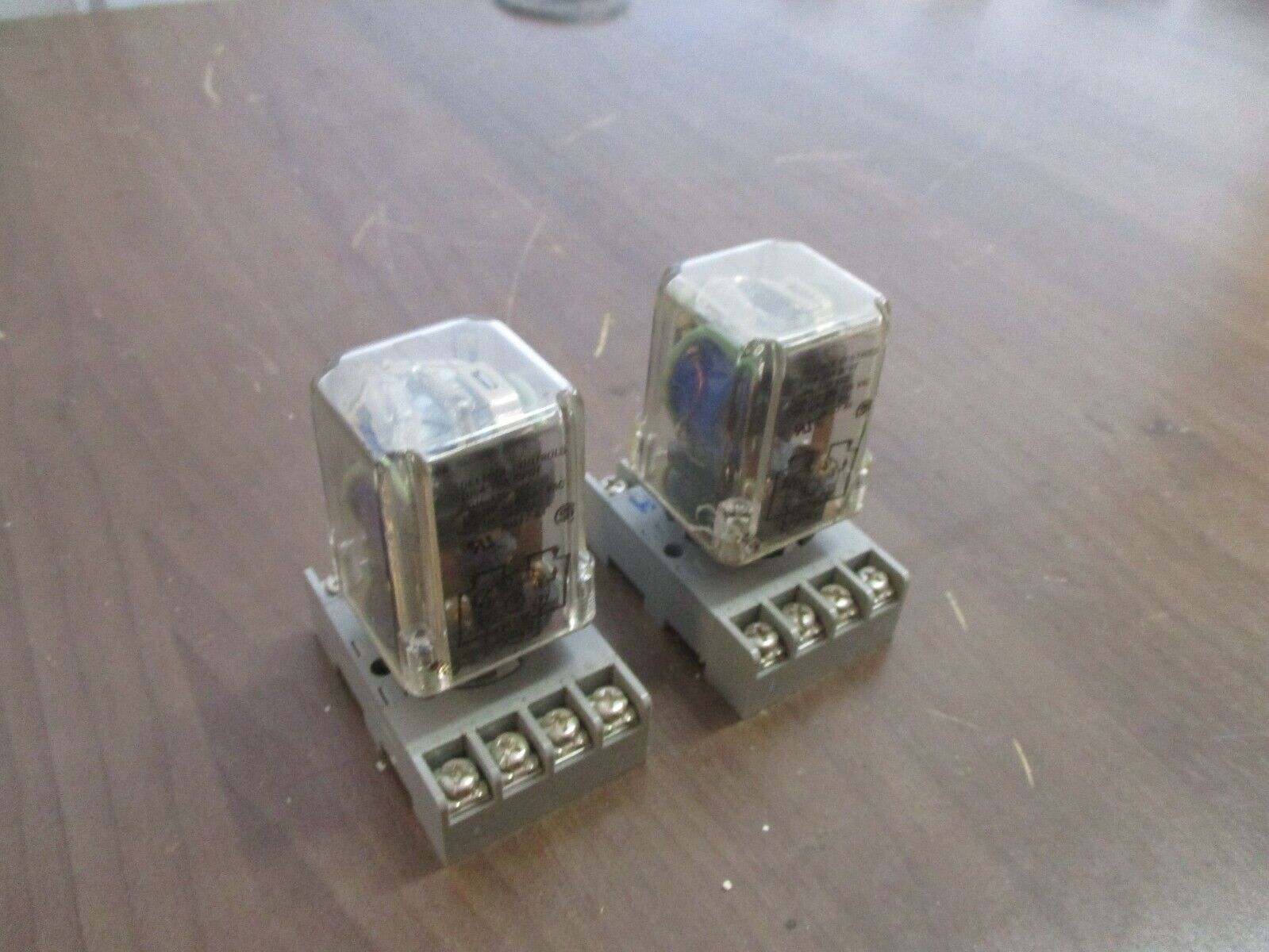 Deltrol Controls Relay 105A 10A DPDT 120V Coil w/ Base *Lot of 2* Used