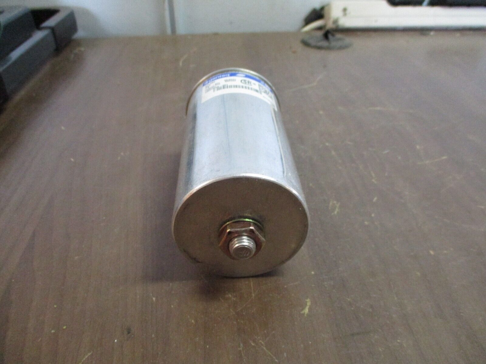 Genteq Capacitor 27L683 30uF 600VAC 50/60Hz Used