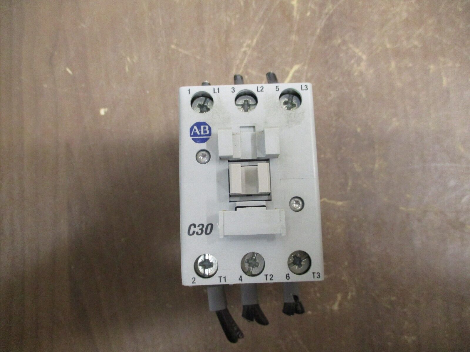 Allen-Bradley Contactor 100-C30*00 Ser. C 24V Coil 55A 600V Used