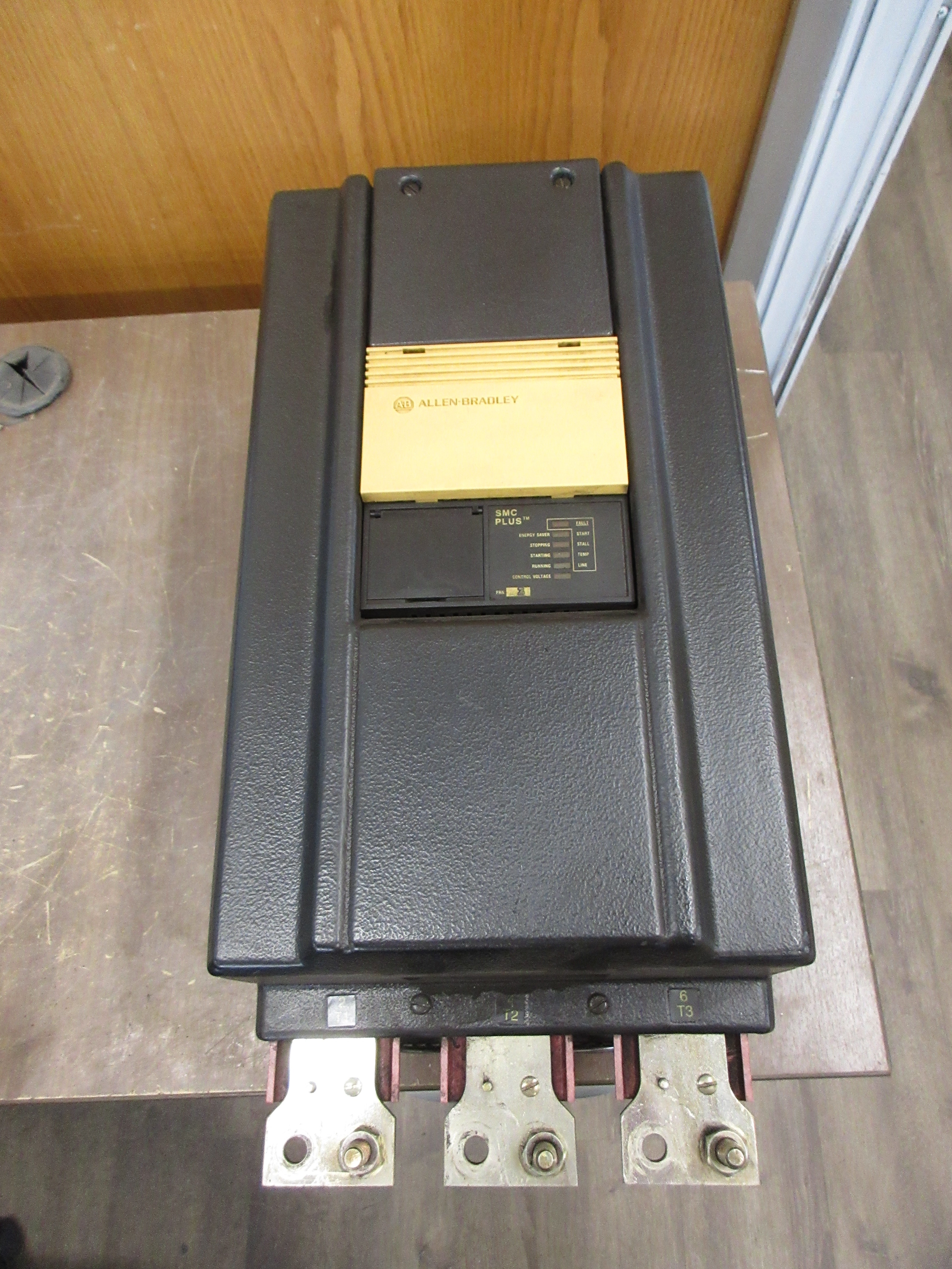 Allen-Bradley SMC Plus Soft Start 150-A360NBD Ser. B 300HP 208-480V 3Ph 47-63Hz