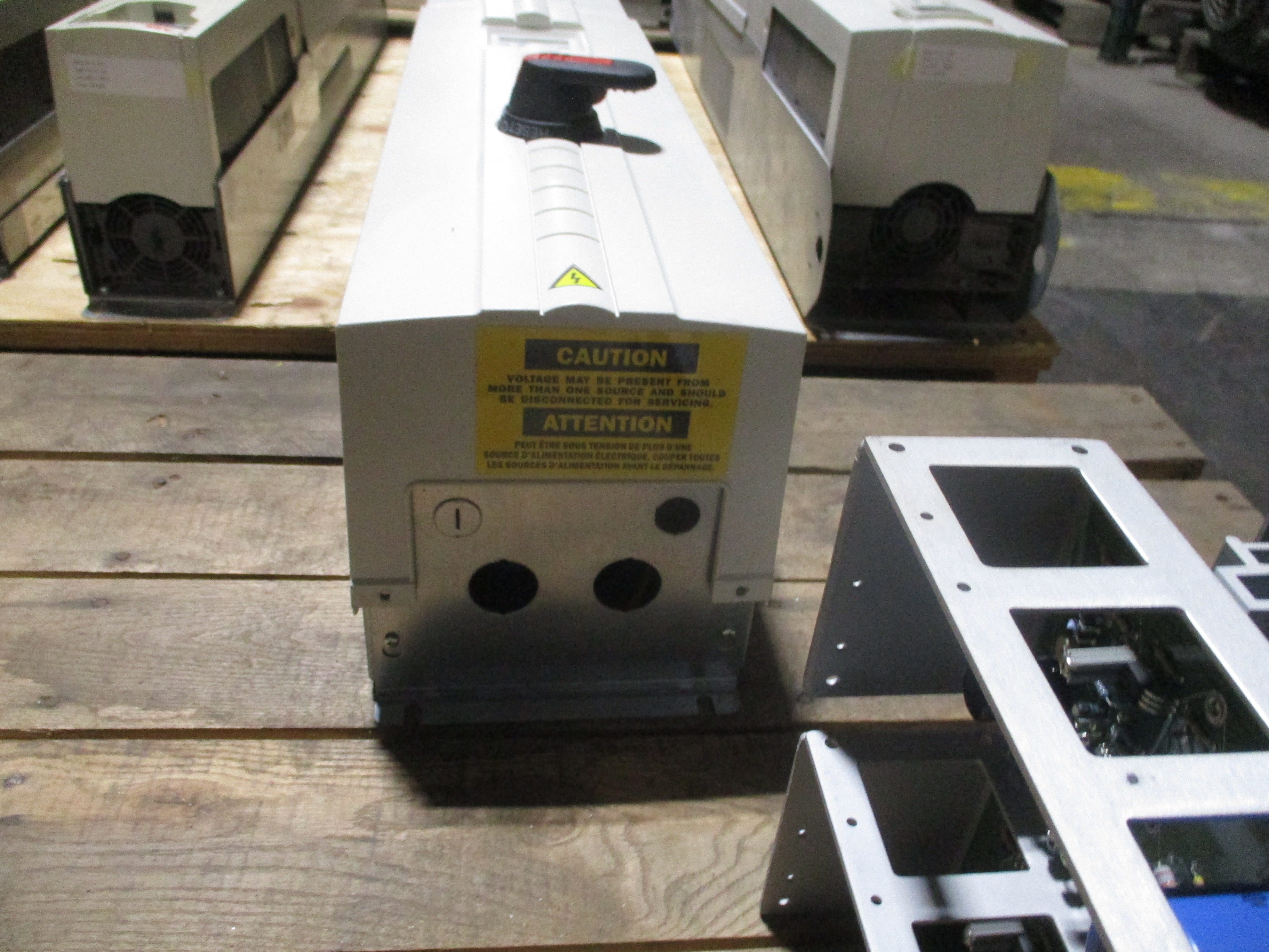 ABB ACH550 AC Drive W/Bypass ACH550-VCR-038A-4+F267 25HP 3Ph Input: 3PH 48-63Hz