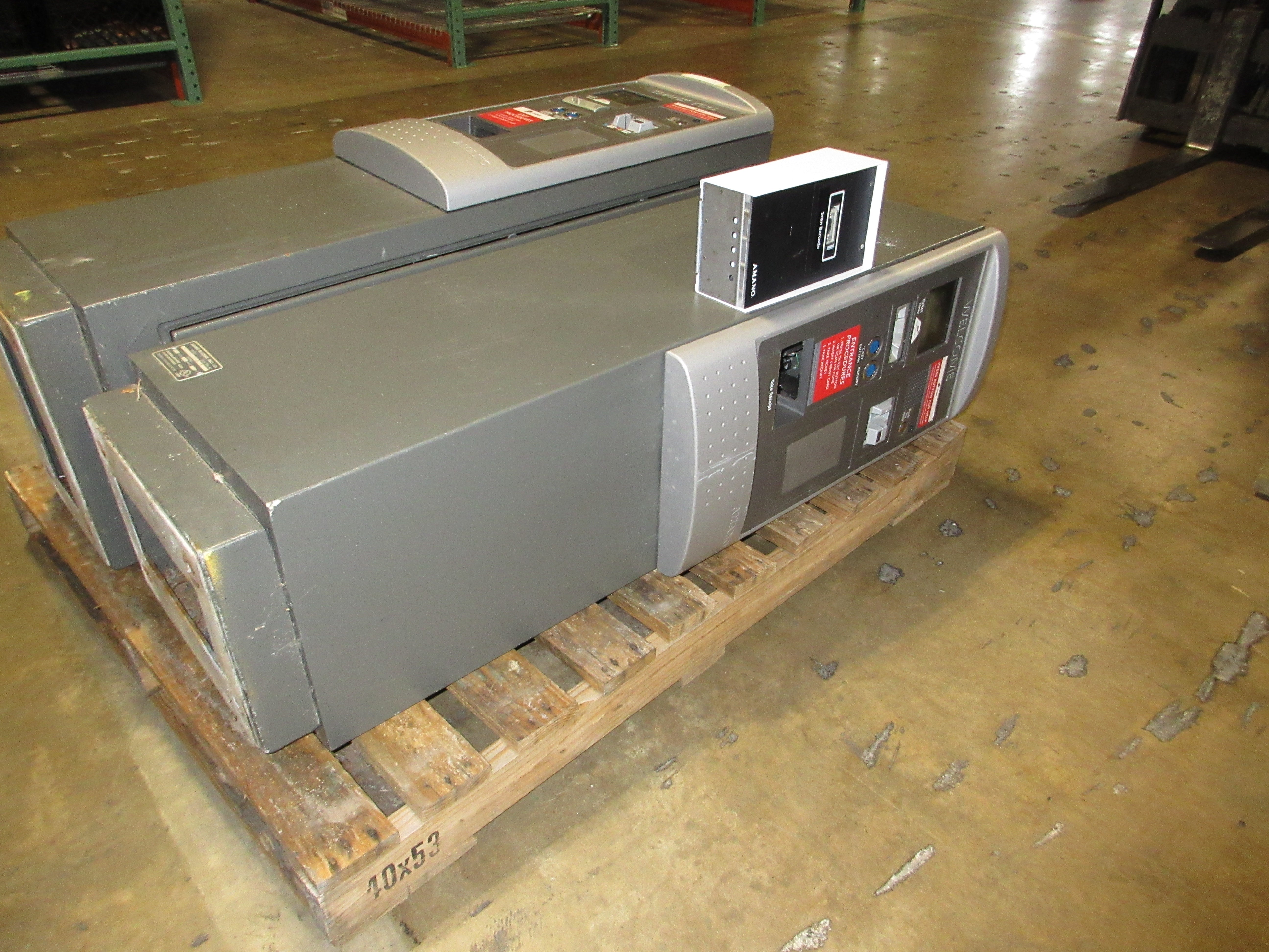 Amano McGann Parking Validation Ticket Dispenser 0-2700/0S1-00P5 120V 10A 60Hz