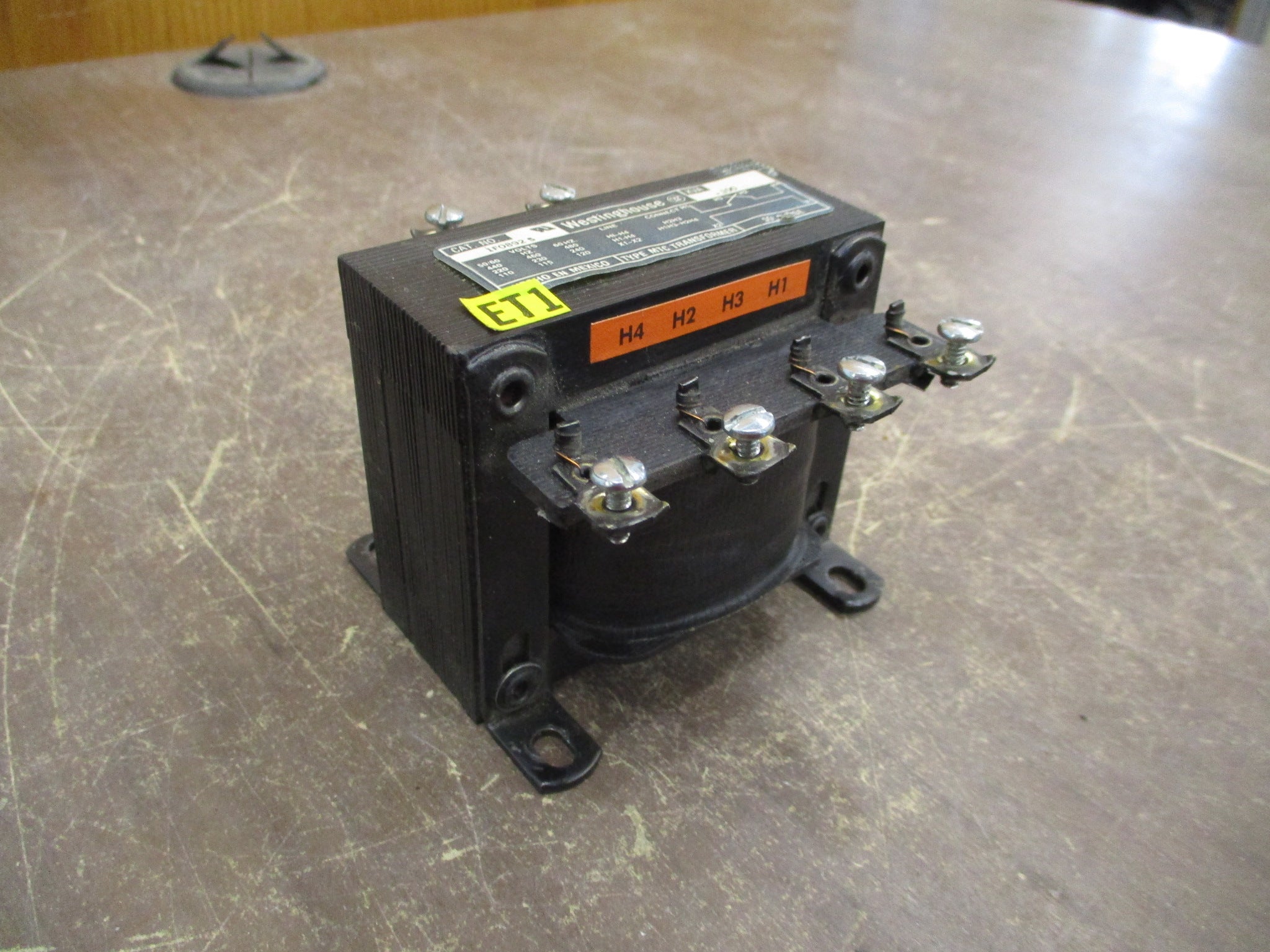 Westinghouse Type MTC Transformer 1F0892 S Pri: 240/480V Sec: 120V 0.100kVA Used