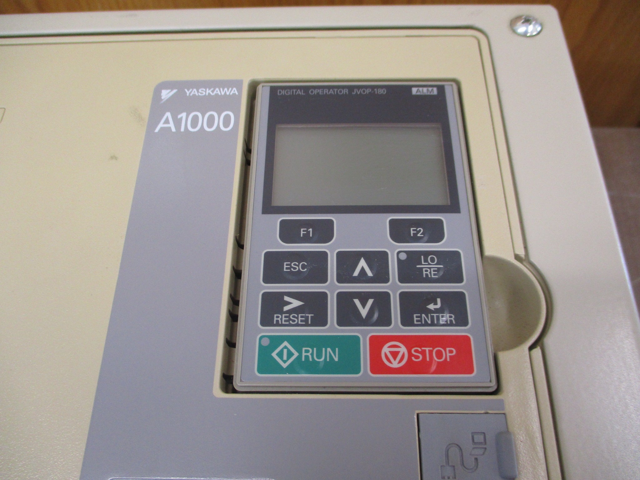 Yaskawa A1000 AC Drive CIMR-AU4A0058FAA 40HP 3Ph w/ Keypad Used