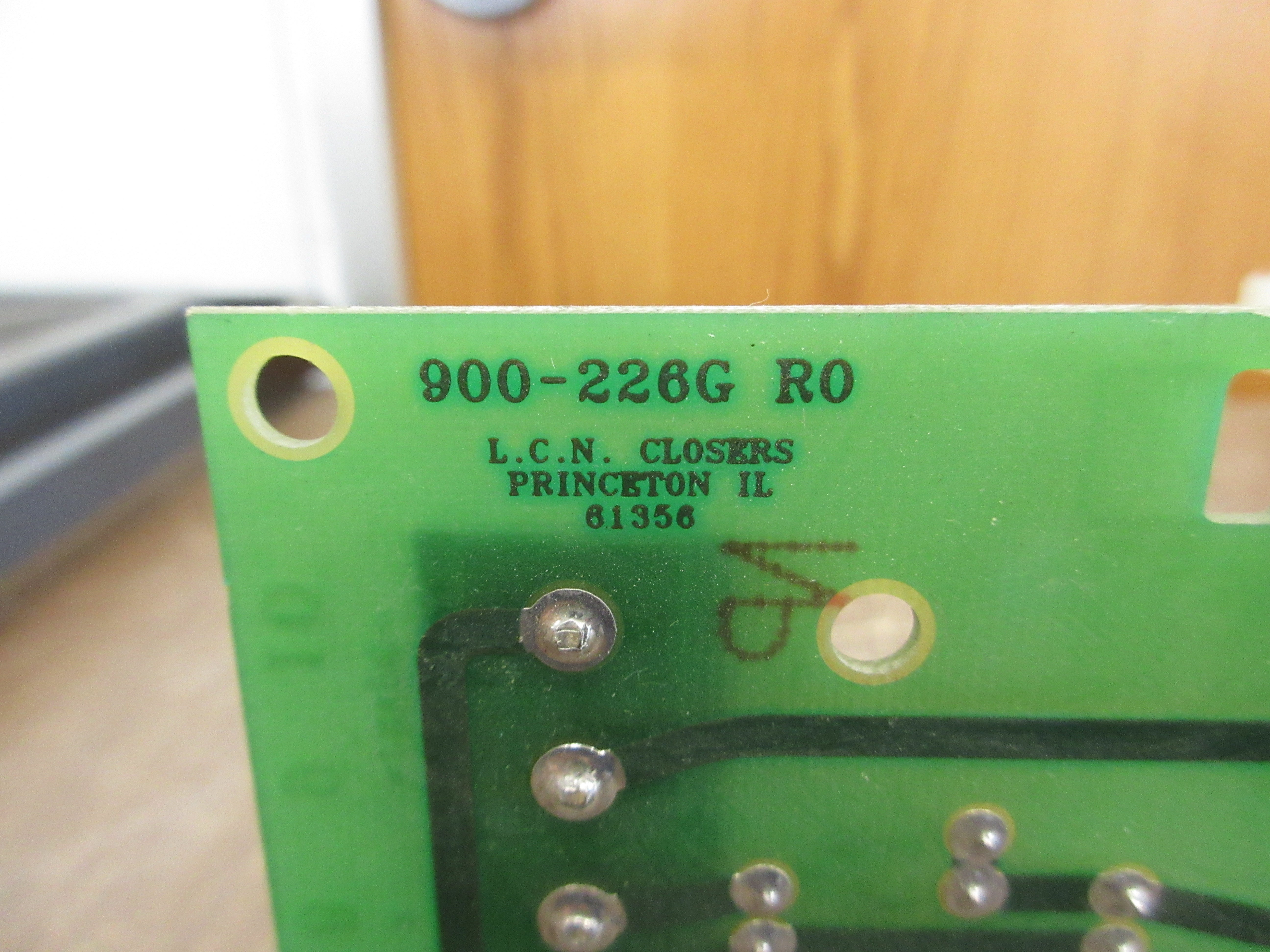 LCN Closers Power Supply Board 900-226G R0 *Broken Clip* Used