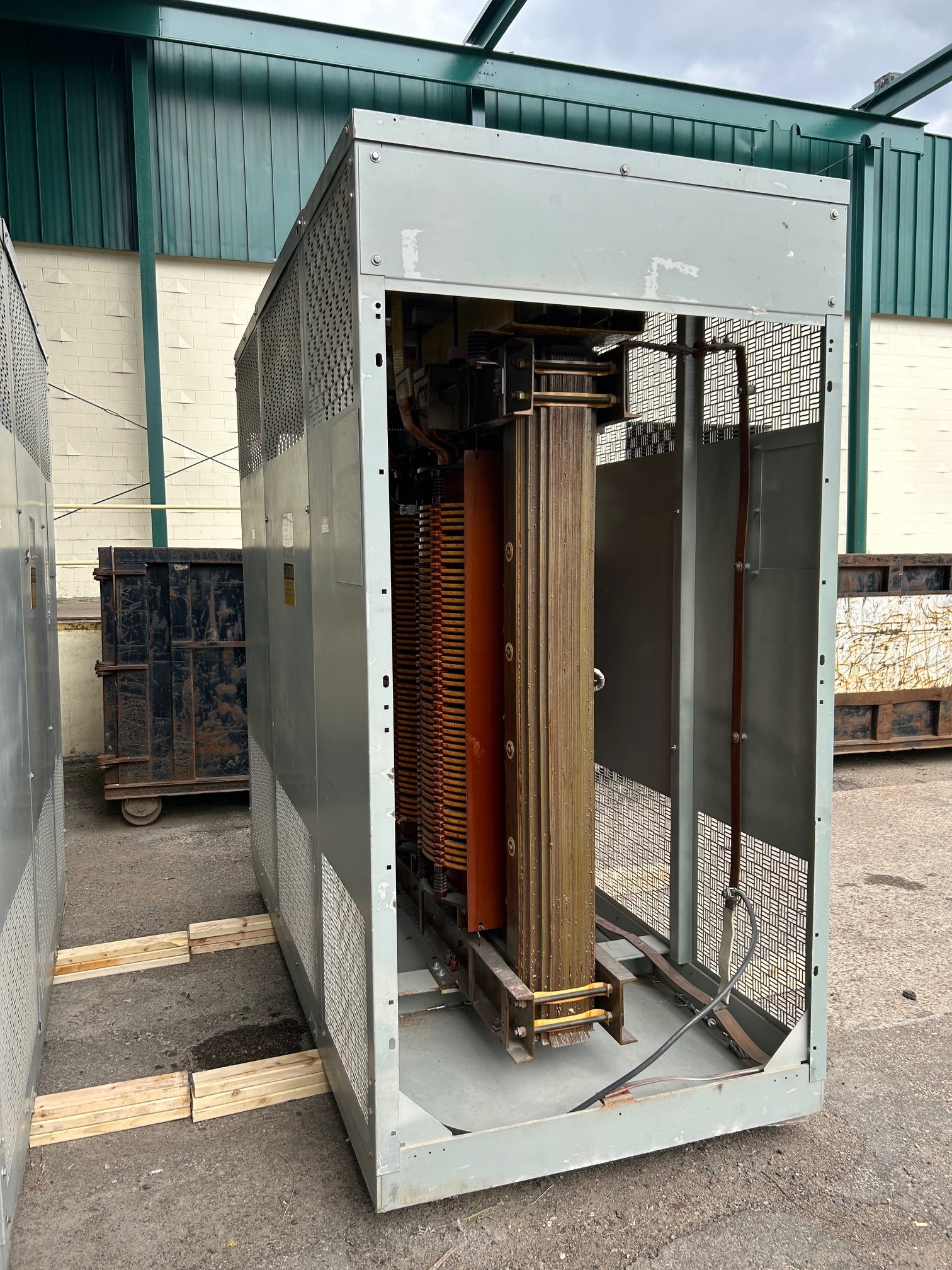 Westinghouse Transformer 2500 KVA High Volt: 12470Y/7200V 60Hz 3Ph Used