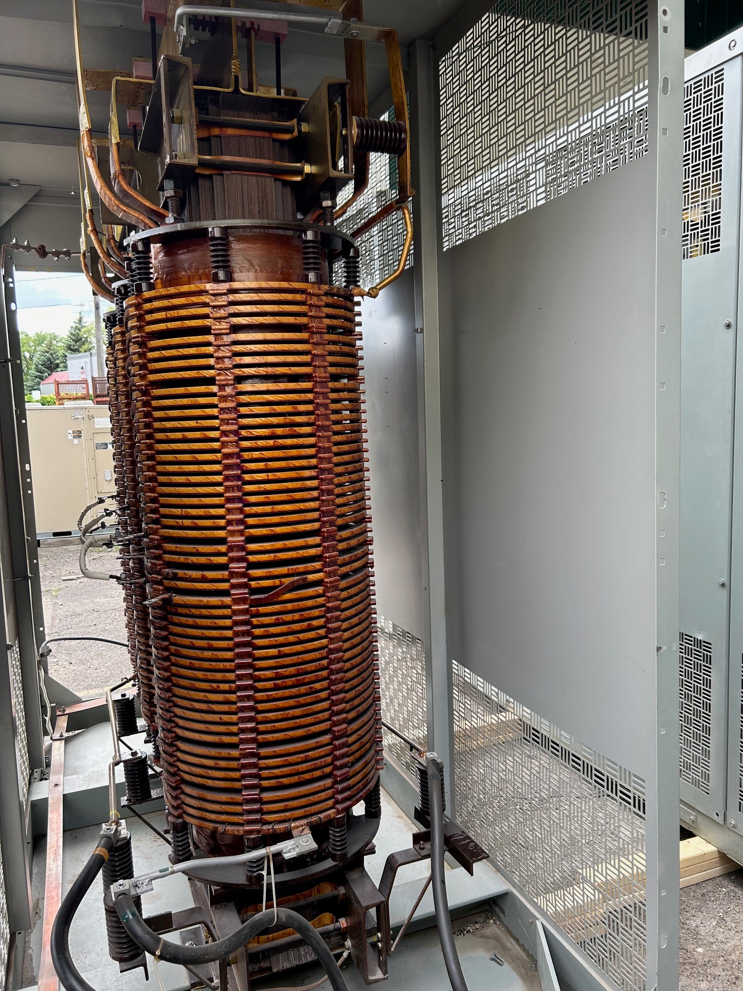 Westinghouse Transformer 2500 KVA High Volt: 12470Y/7200V 60Hz 3Ph Used