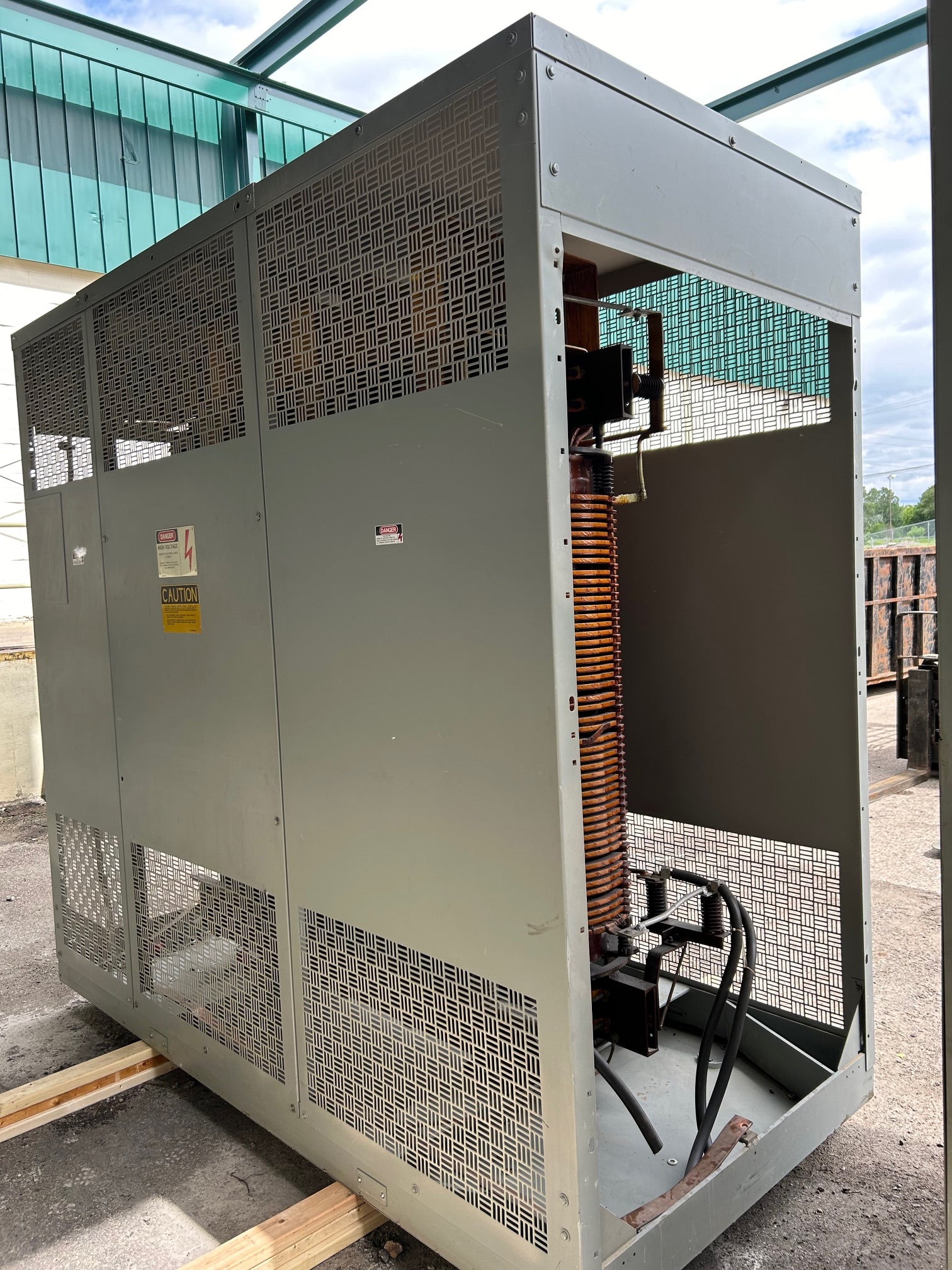 Westinghouse Transformer 2500KVA High Volt: 12470Y/7200V 60Hz 3Ph Used