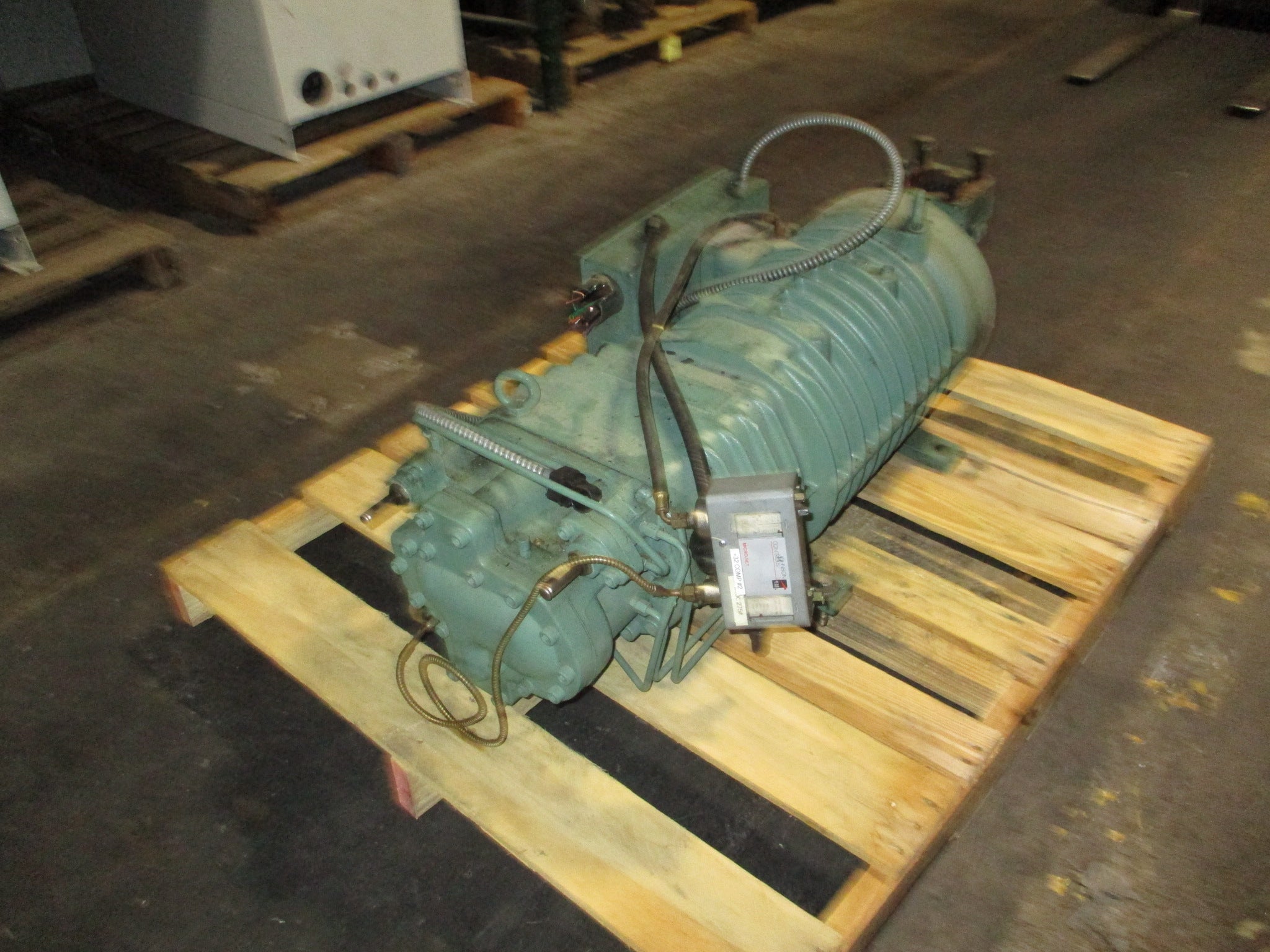 Bitzer Semi-Hermetic Screw Compressor HSK7471-90-4PU 440-480V 3Ph 60Hz 10601 CFH