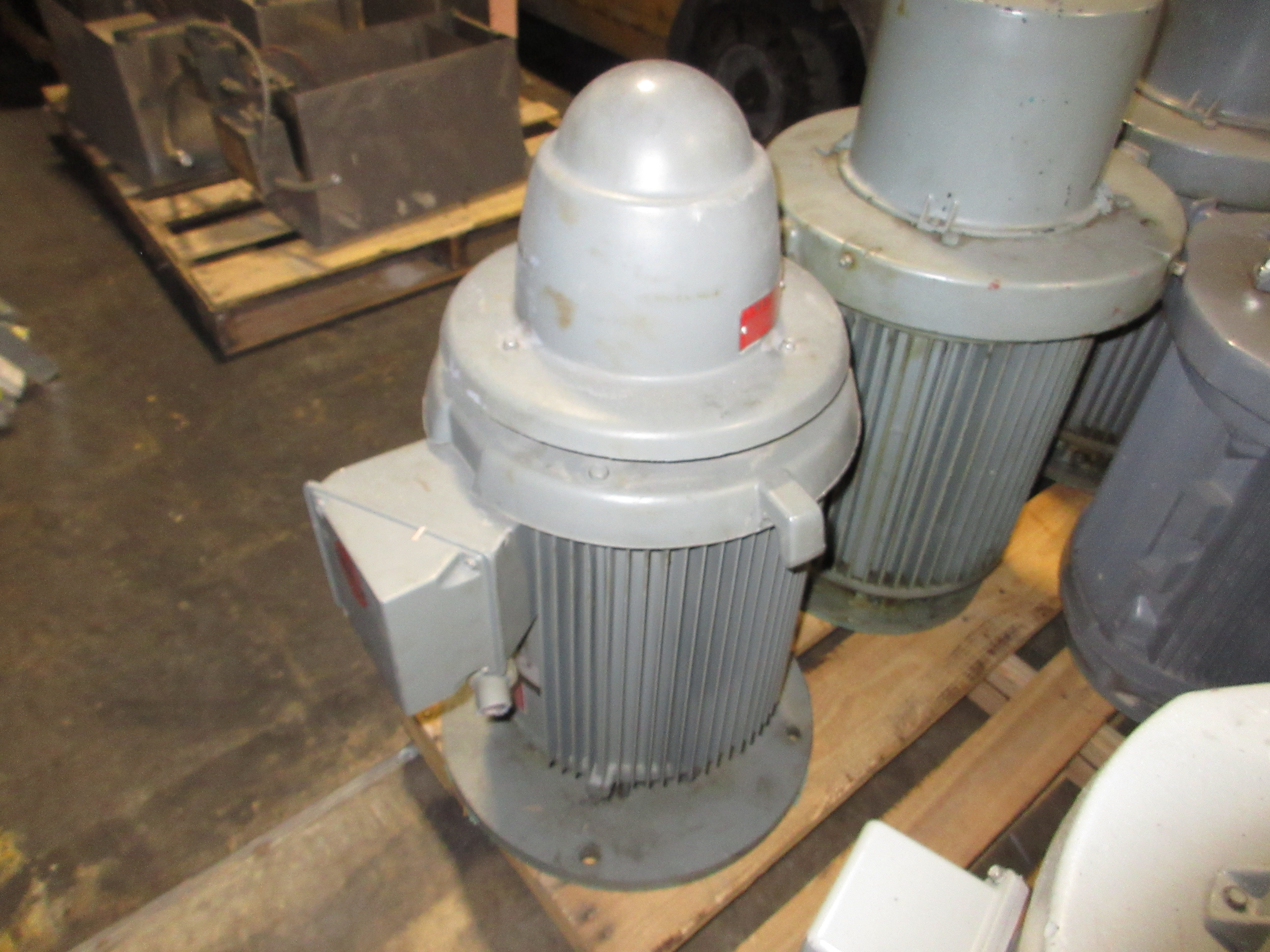 U.S. Motors Vertical Motor F422/S03R335R034F 25HP 1800RPM 230/460V 60Hz 3Ph Used