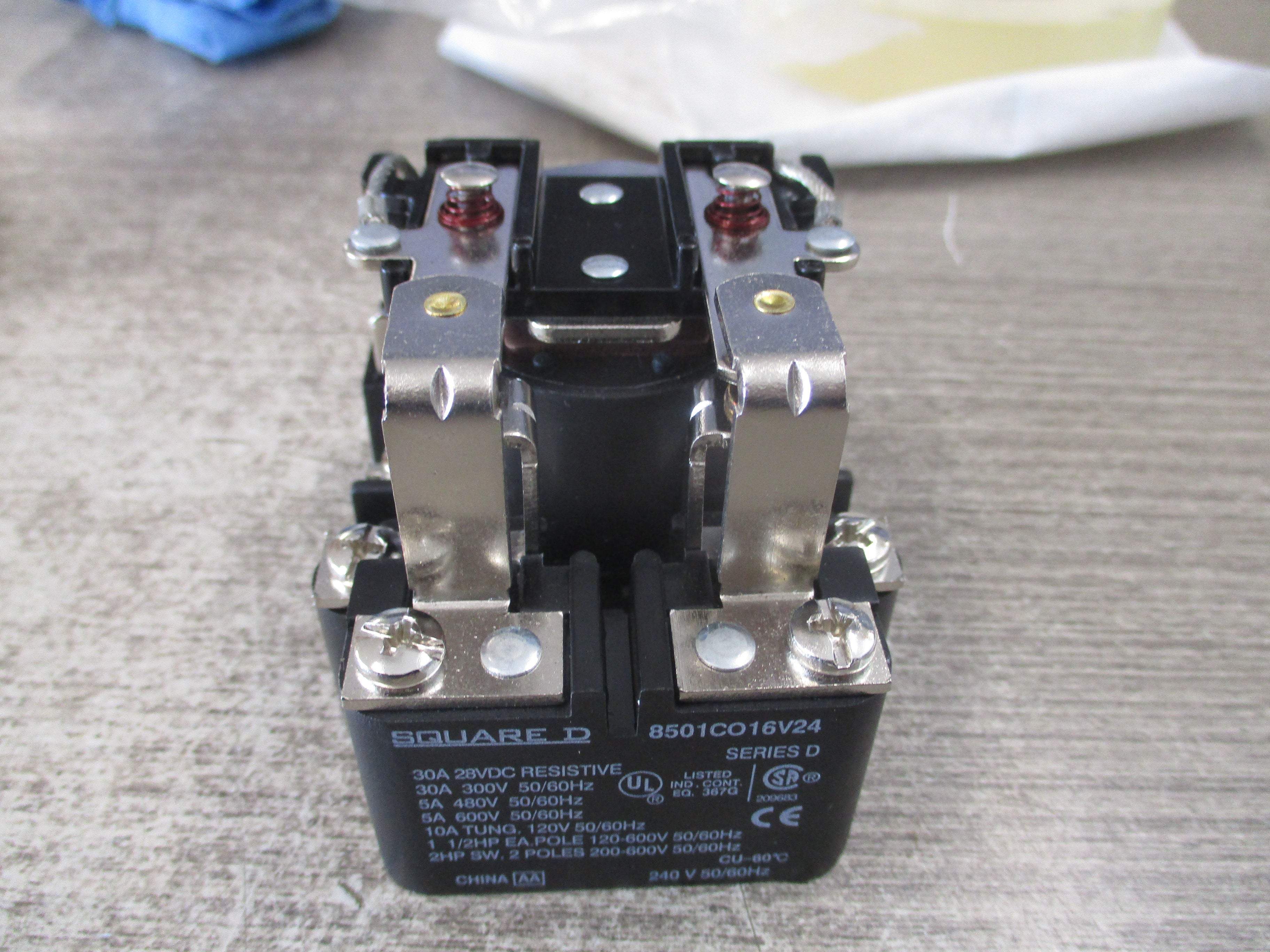 Square D Power Relay 8501C016V24 Ser. D 240V Coil New Surplus