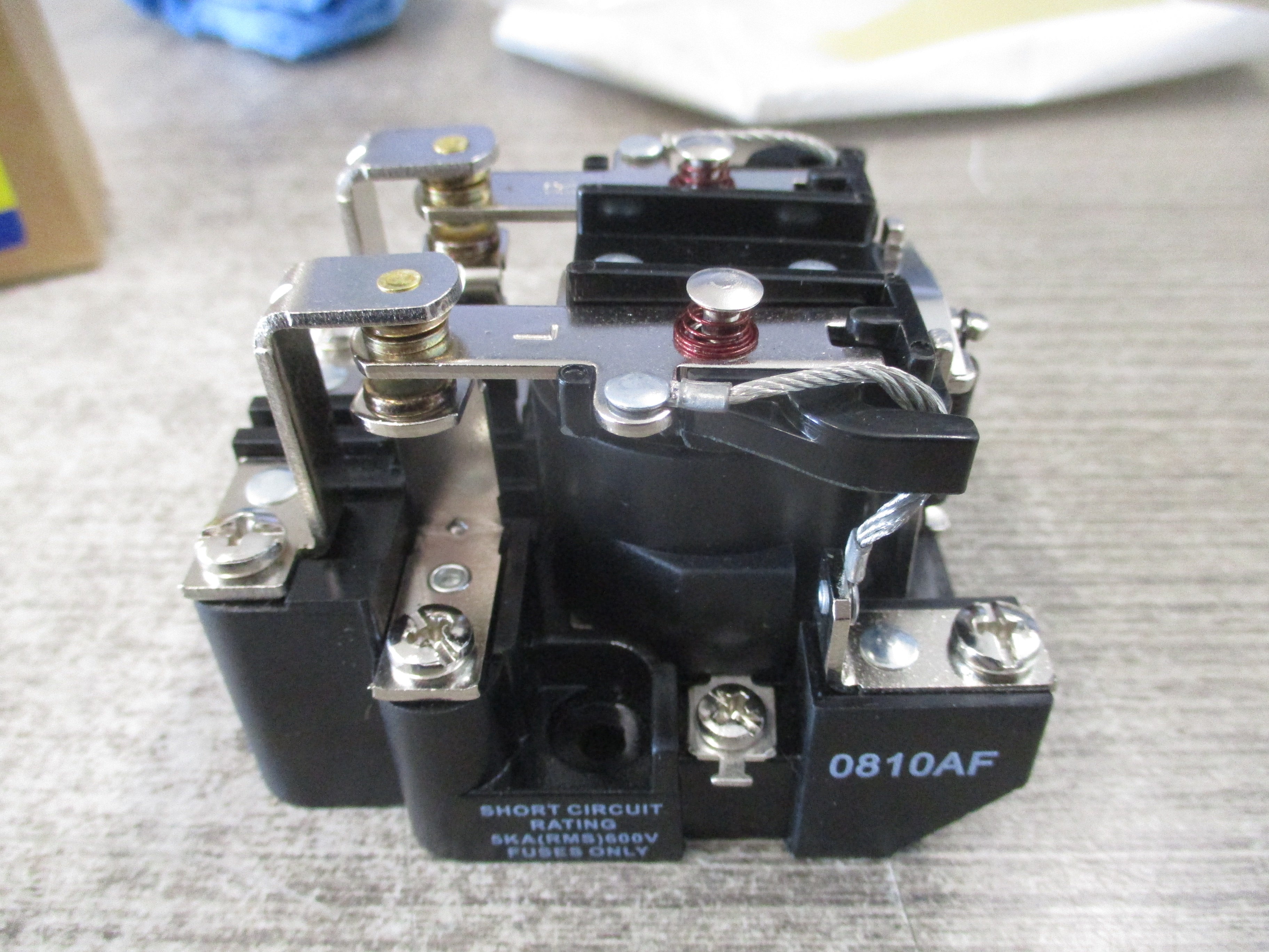 Square D Power Relay 8501C016V24 Ser. D 240V Coil New Surplus