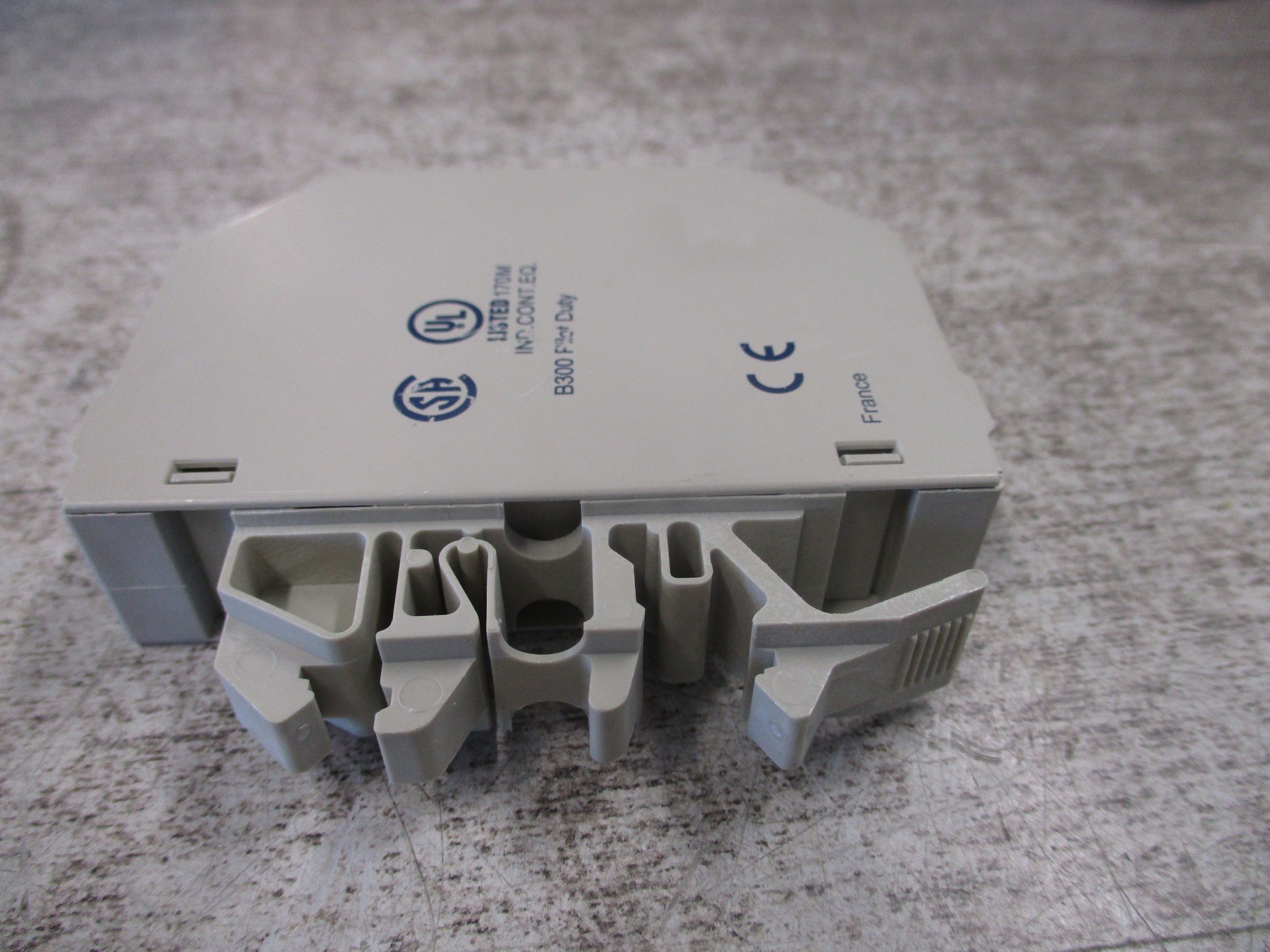 Telemecanique Interface Relay ABR-1S618B 24V AC/DC Used