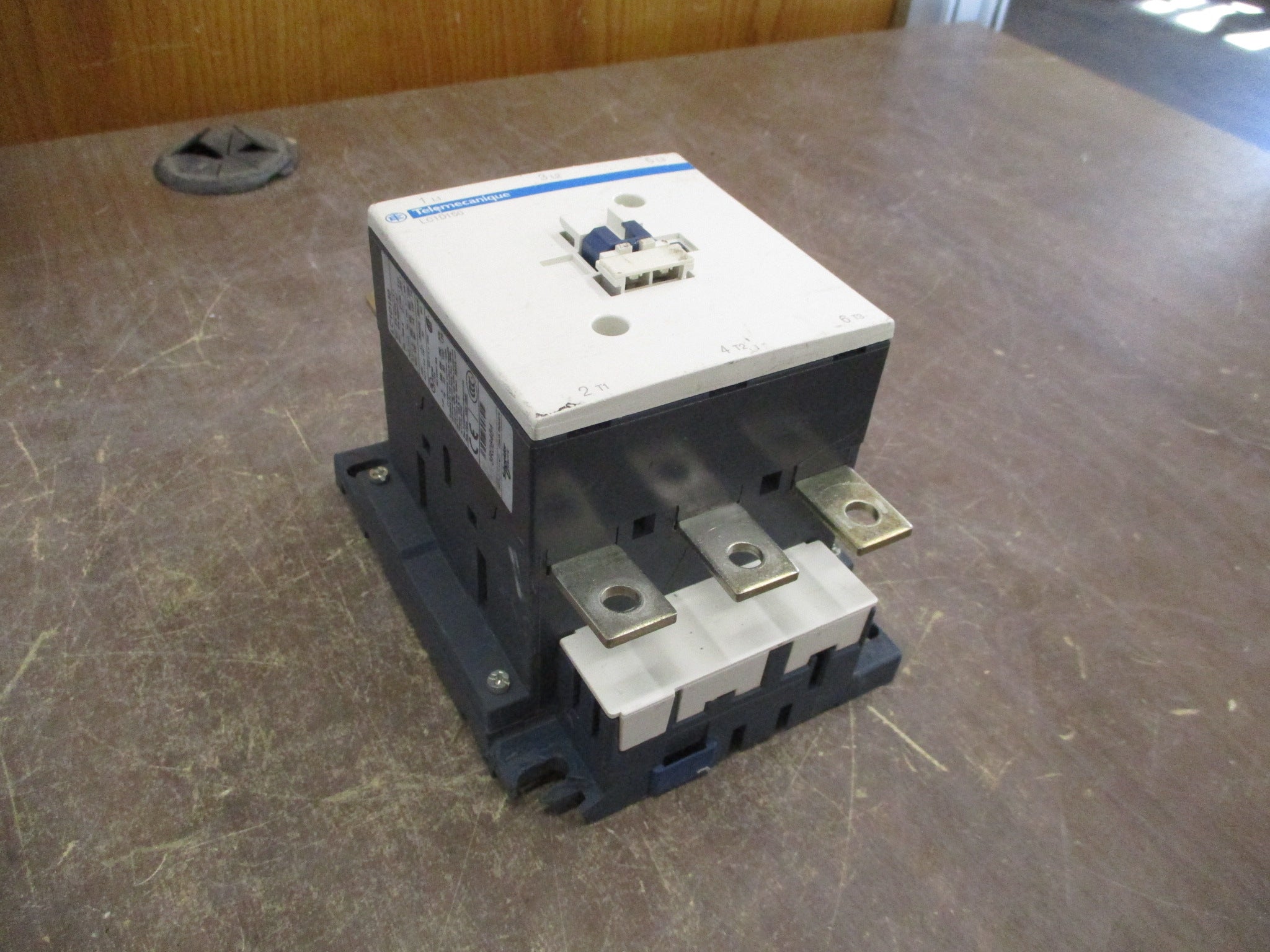 Telemecanique Contactor LC1D150 120V Coil 160A 600V w/ (1) Aux Contact Used