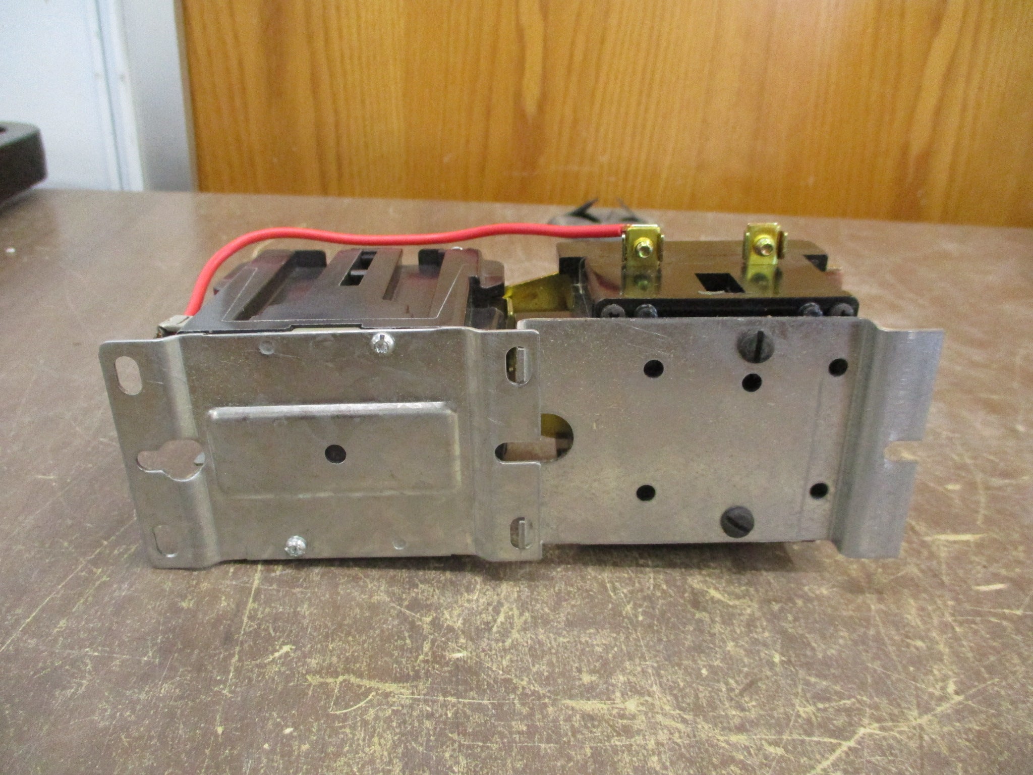 Furnas Definite Purpose Starter 16AF35AF4 120V Coil 25A 3P New Surplus