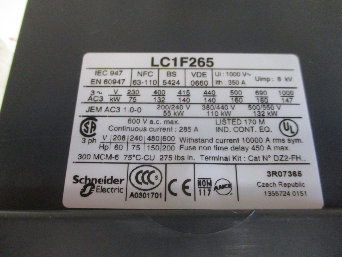 Telemecanique Contactor LC1F265 120-127V Coil 40-400 Hz 285A 600V (1) Aux Contact Block Used